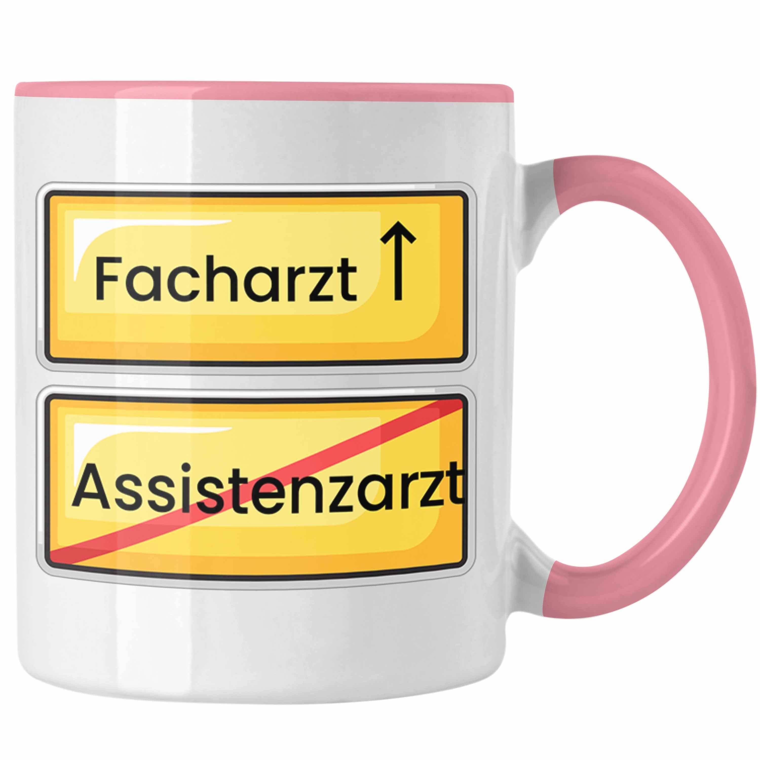 Trendation Tasse Endlich Facharzt Tasse Geschenk Prüfung Bestanden Assistenzarzt Kaffee Rosa
