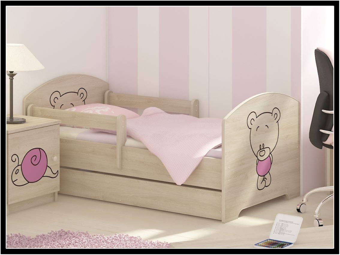 iGLOBAL Kinderbett Komplettbett Eingraviertes Teddybär 140x70 cm für Mädchen und Jungen (Absturzsicherung (links/rechts) verschieden Varianten), Schaumstoffmatratze, Schublade