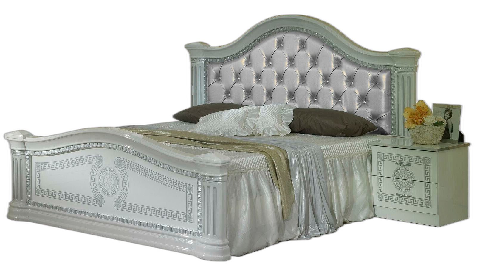 Polsterbett Chesterfield Polsterbett aus hochwertigem Stoff in elegantem Design
