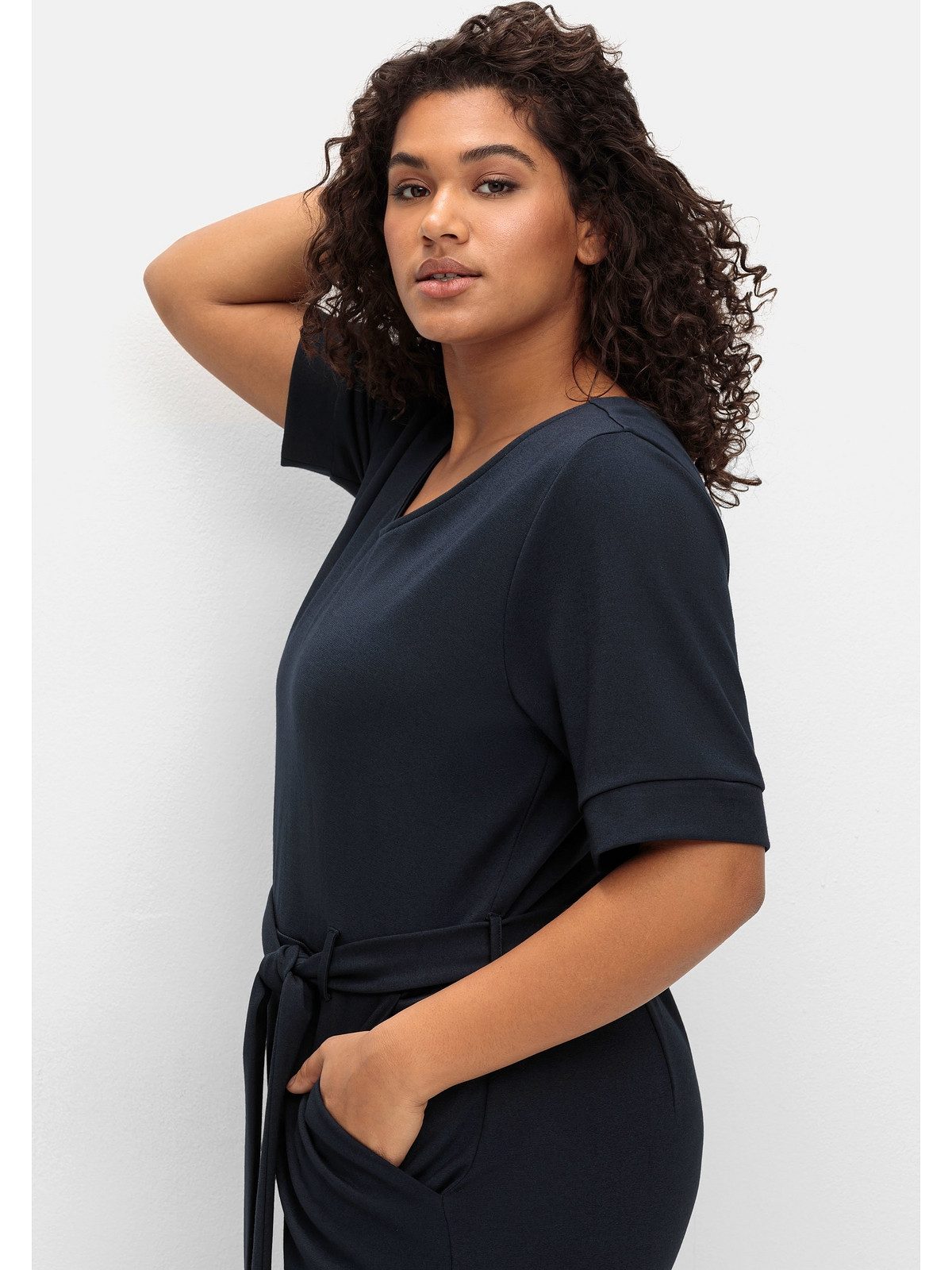 sheego by Joe Browns Jumpsuit Große Größen mit Bindegürtel und weitem Bein