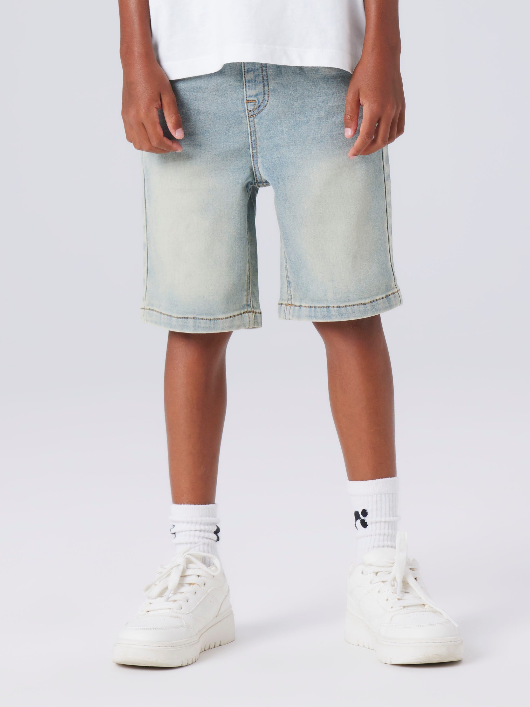 Name It Jeansshorts NKMRYAN JOGGER DNM L SHOR Baumwollmischung, elastisches Bündchen, verstellbar