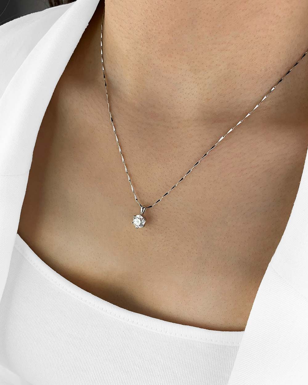 DANIEL CLIFFORD Kette mit Anhänger 'Rosalie' Damen Halskette Silber 925 Solitär Anhänger Kristall (inkl. Verpackung), feine Silberkette 45cm, Kristallanhänger w – Bild 4 von 4