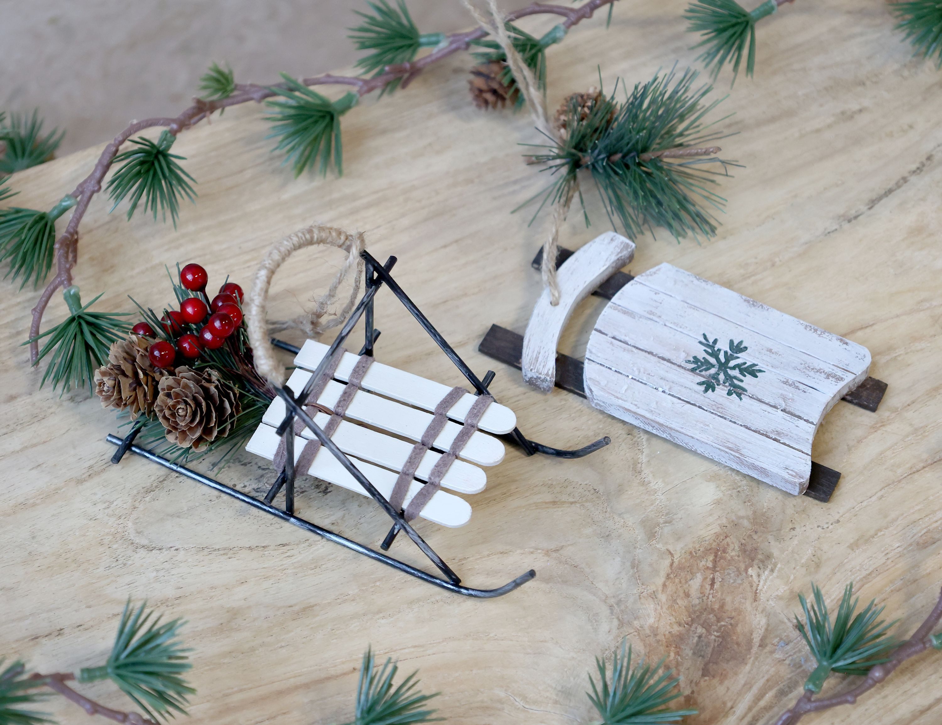 Chic Antique Christbaumschmuck Chic Antique - Weihnachtsschmuck Christbaumkugel Schlitten 2er Set