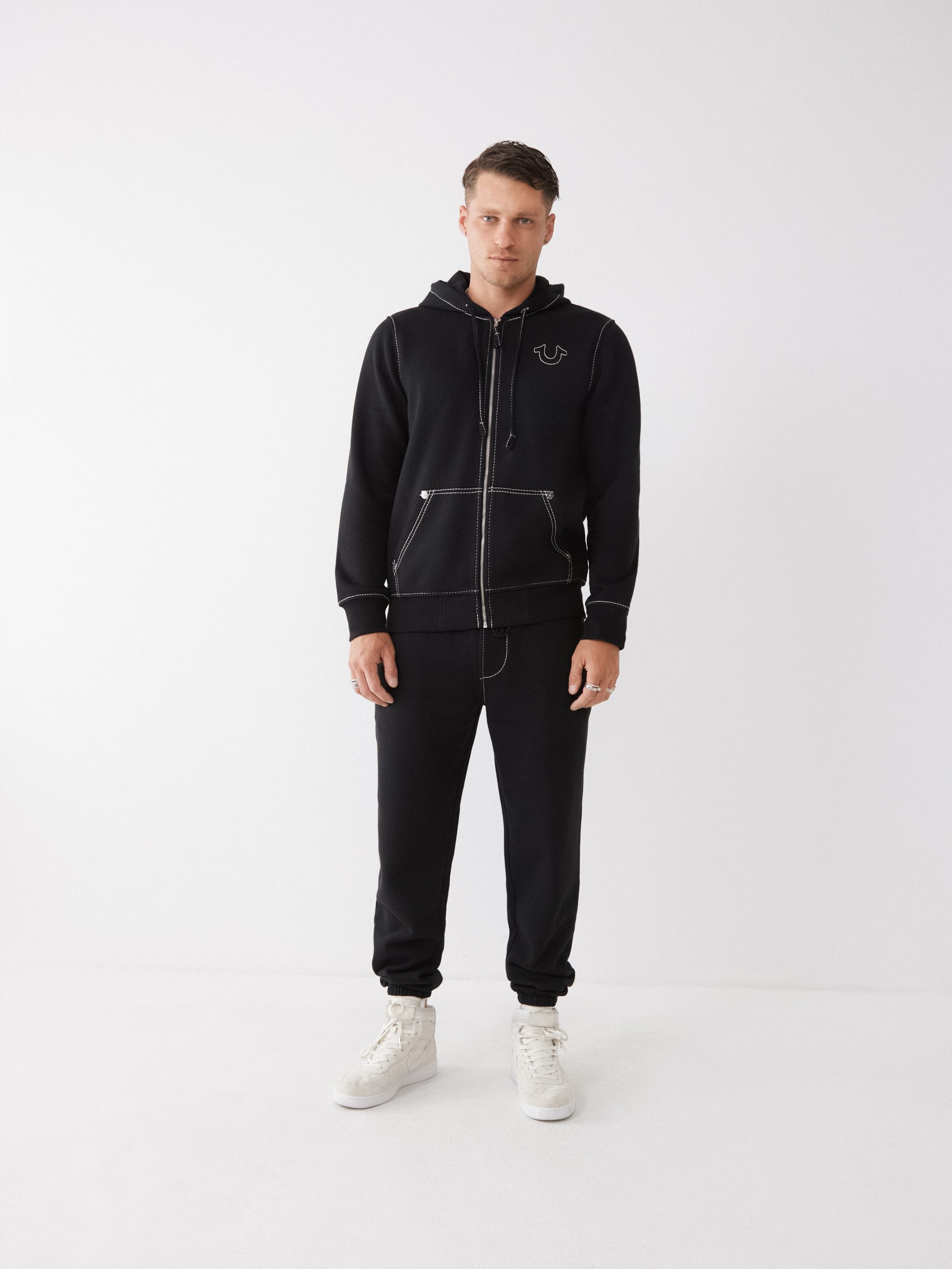 True Religion Kapuzensweatjacke BIG T ZIP THRU HOODIE JET BLACK Baumwollmischung