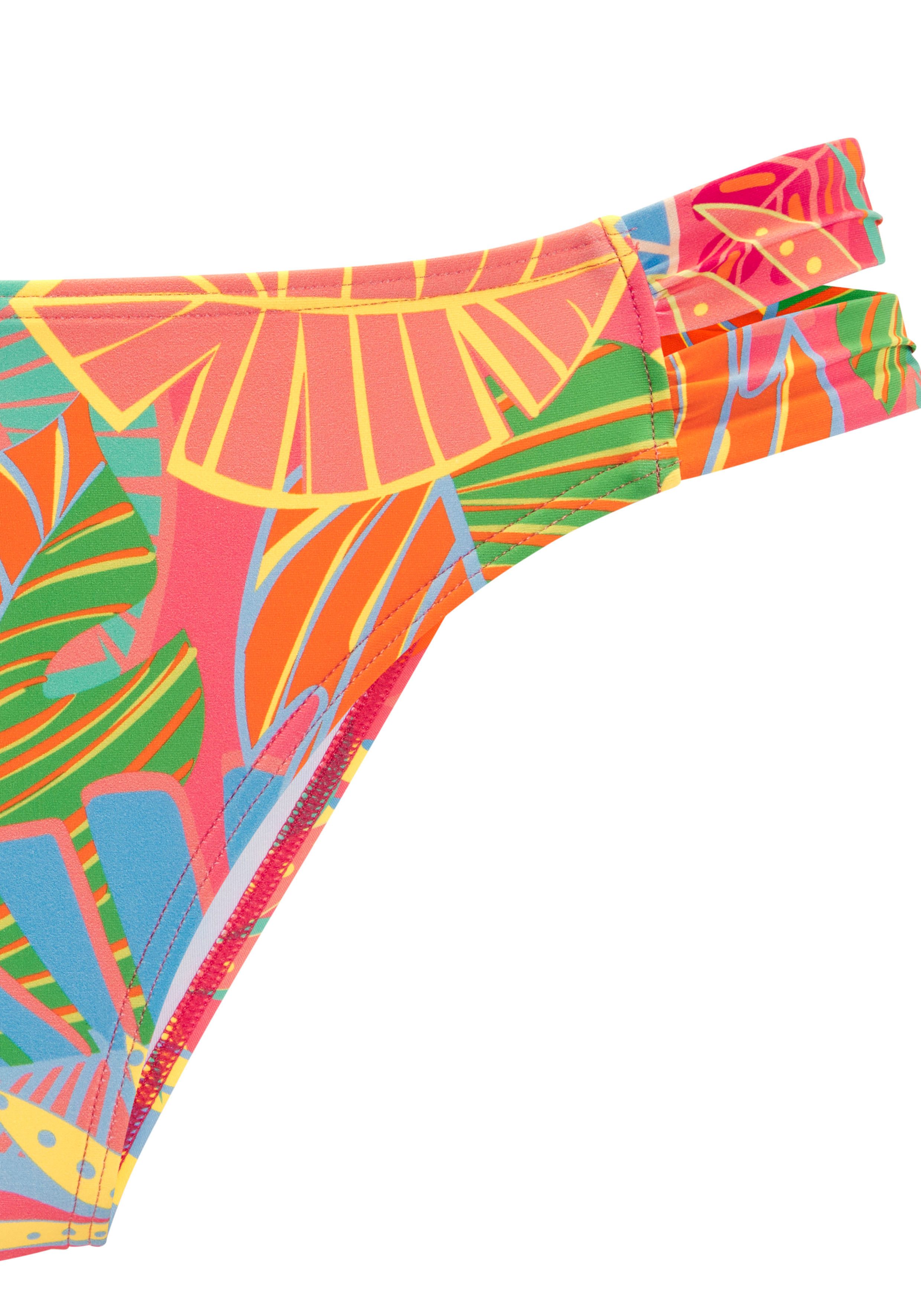 s.Oliver Bikini-Hose Yana mit stylischem Blätterdruck