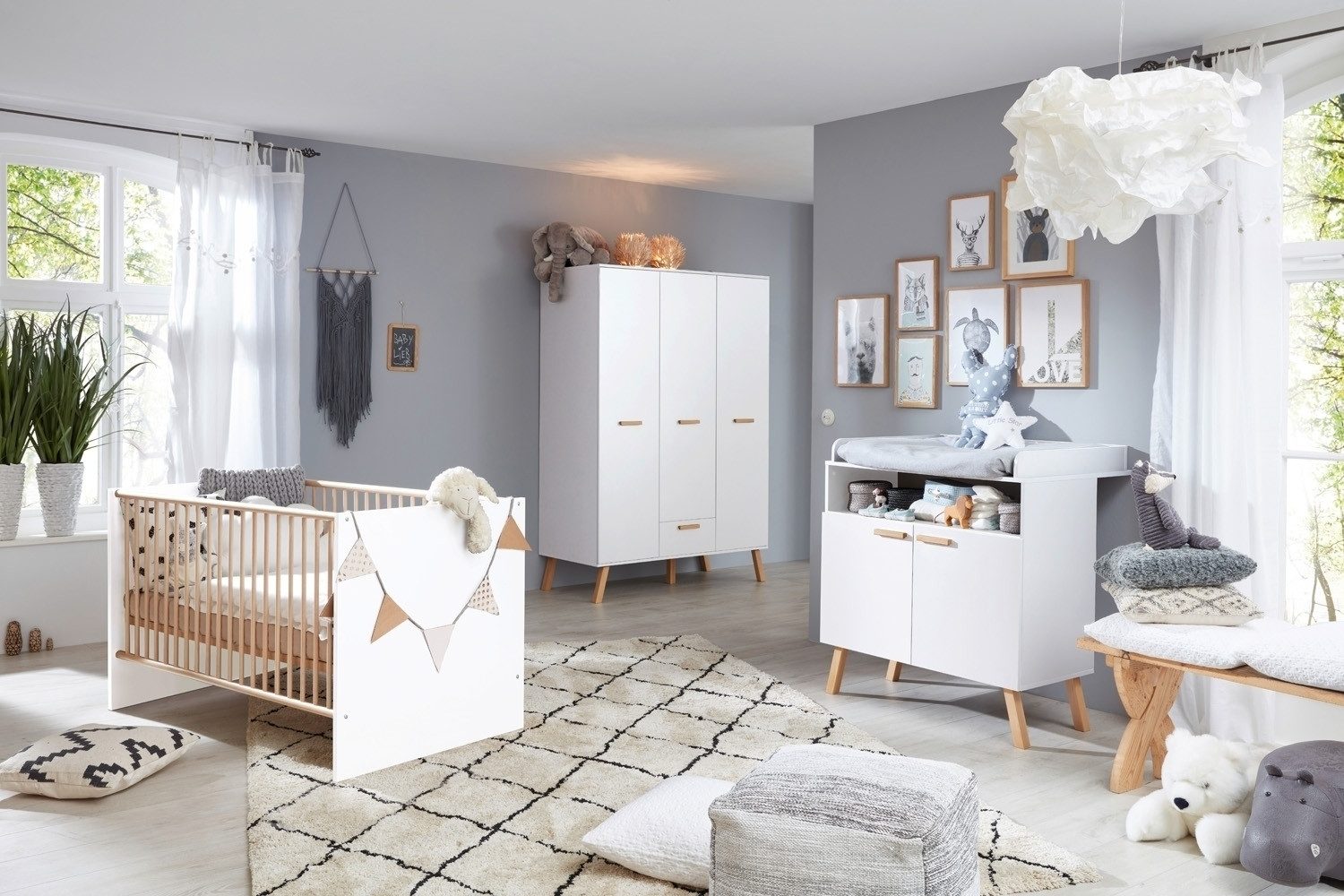 trendteam Babybett MATS, 70 x 140 cm, Bianco Buche Dekor, Weiß matt, 3 Schlupfsprossen, inkl. Lattenrost, ohne Matratze