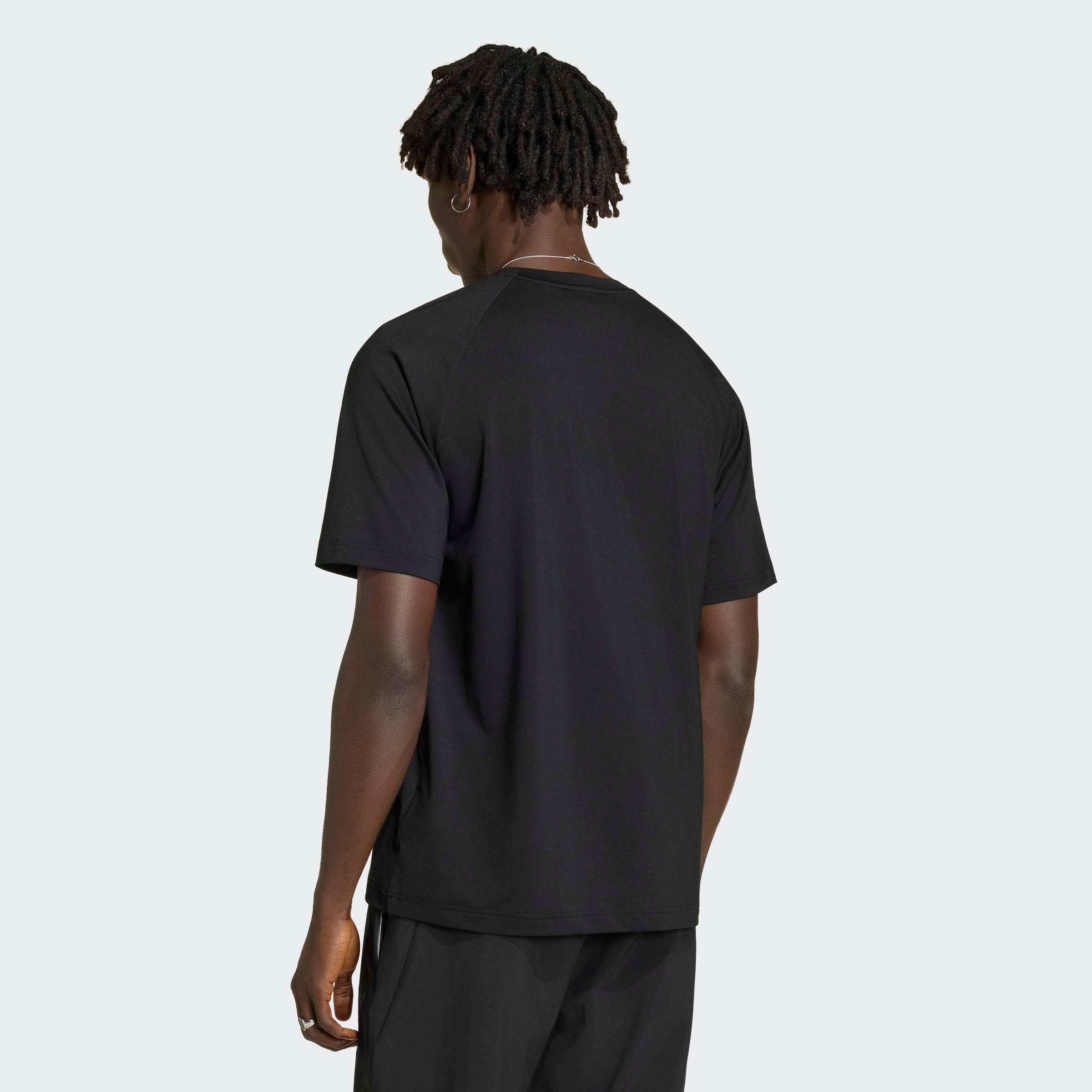 adidas Originals T-Shirt TECH TREFOIL ESSENTIALS POLYESTER sportlicher Stil, ohne Verschluss, aus Polyester – Bild 2 von 5