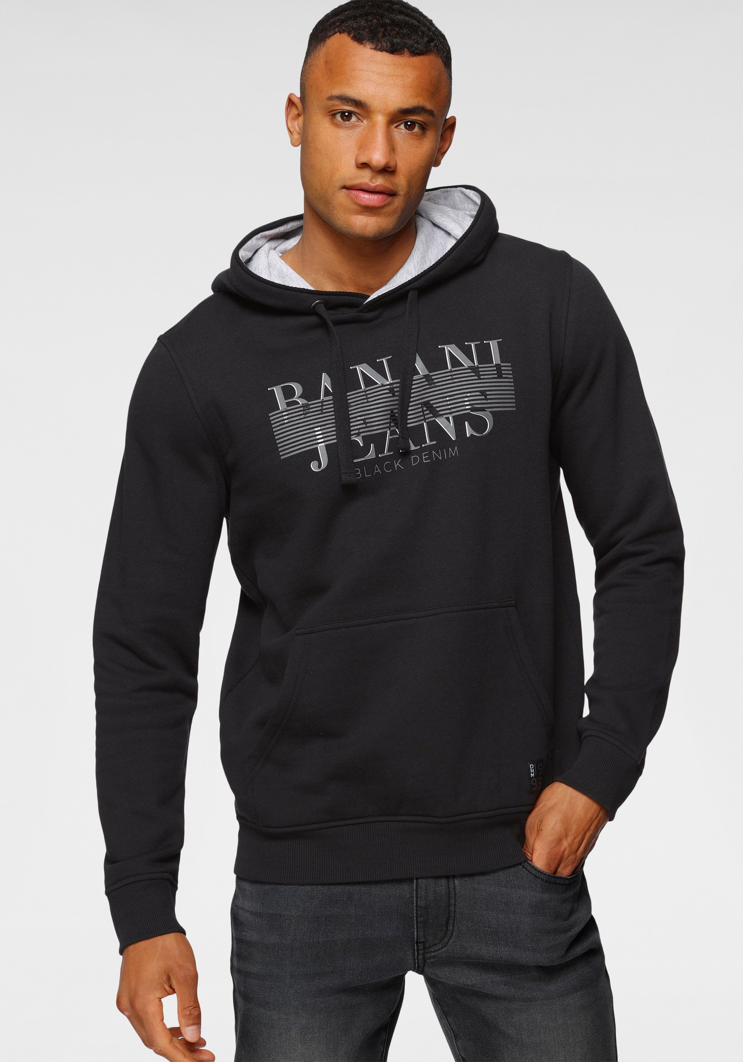 Bruno Banani Kapuzensweatshirt schmale Passform, bedrucktes Design, aus Baumwollmischung