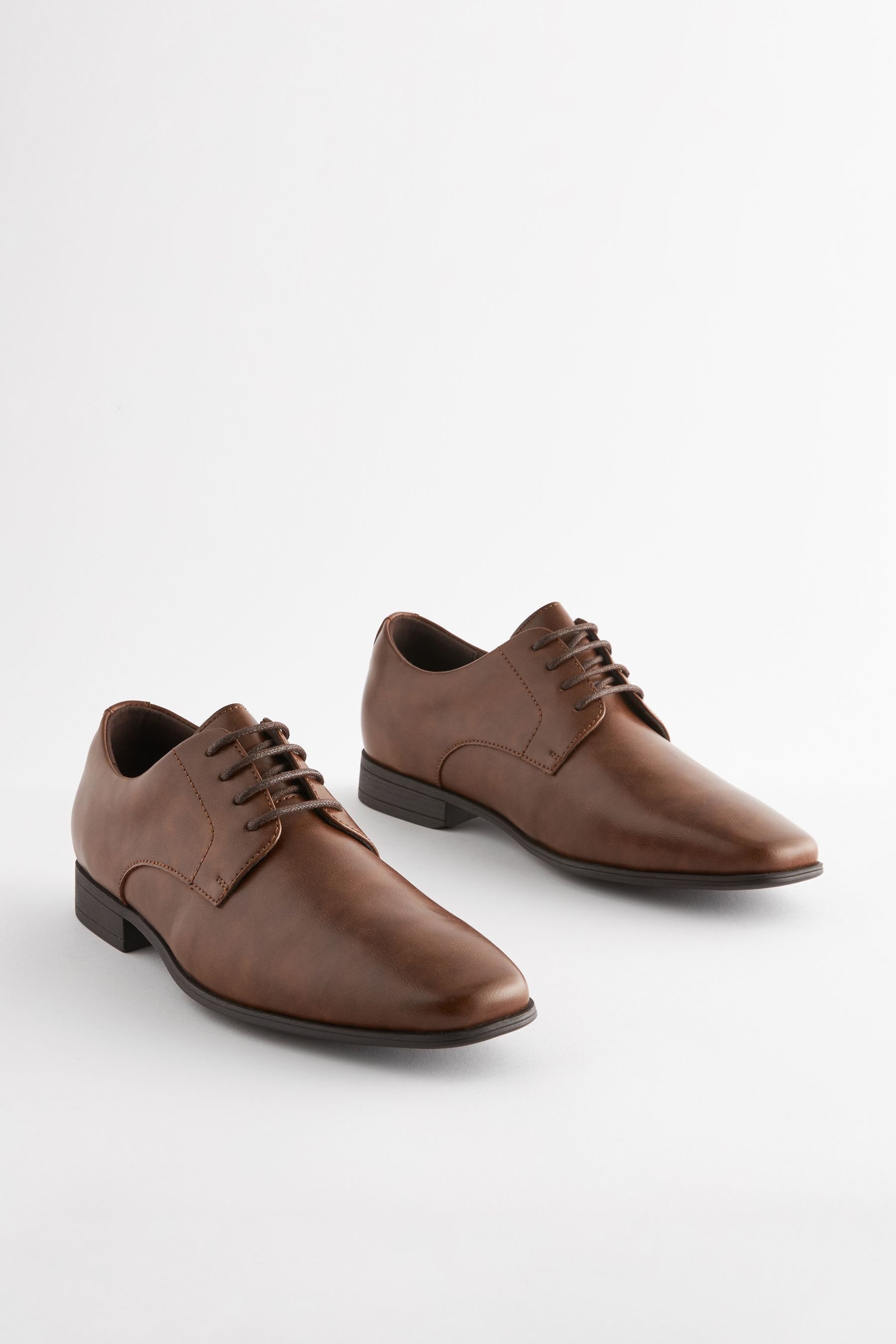 Next Schmale Derby-Schuhe mit eckiger Zehenpartie Schnürschuh (1-tlg) günstig online kaufen