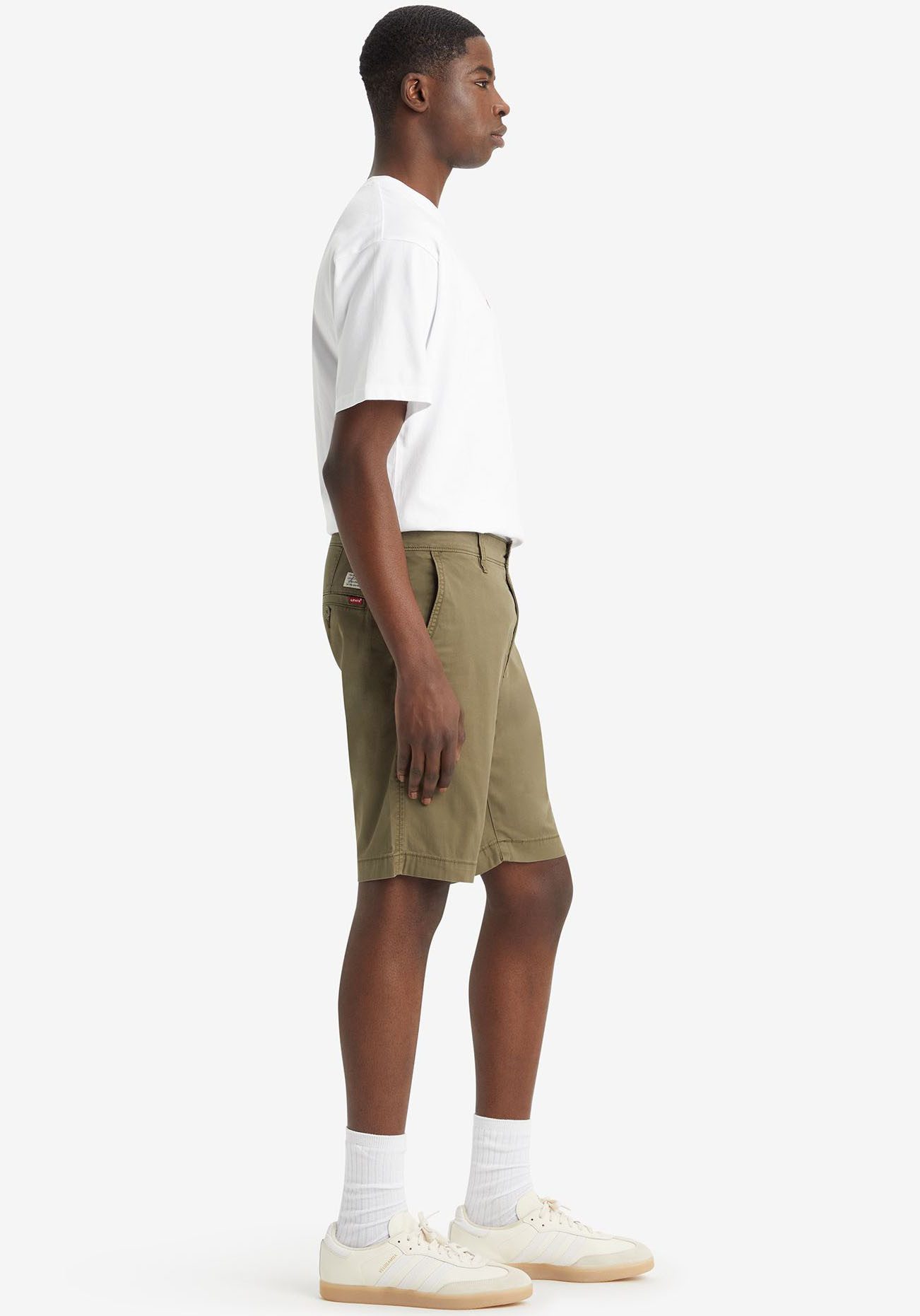 Levi's® Chinoshorts XX CHINO SHORT II Sommerhose mit Logobadge