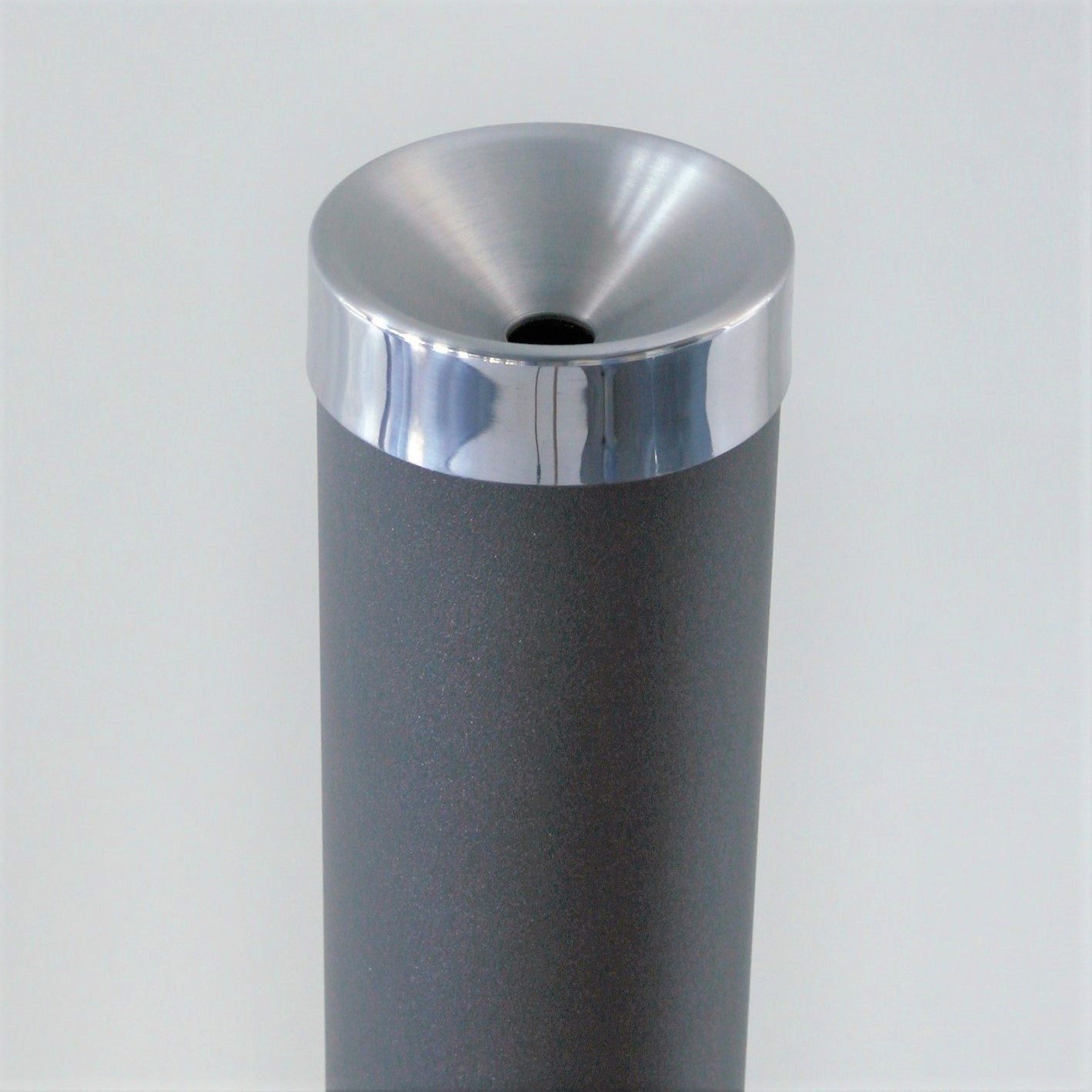 Szagato Aschenbecher Standaschenbecher Aschenbecher Säule 81x25cm SZAGATO Aschenbecher groß, Made in Germany