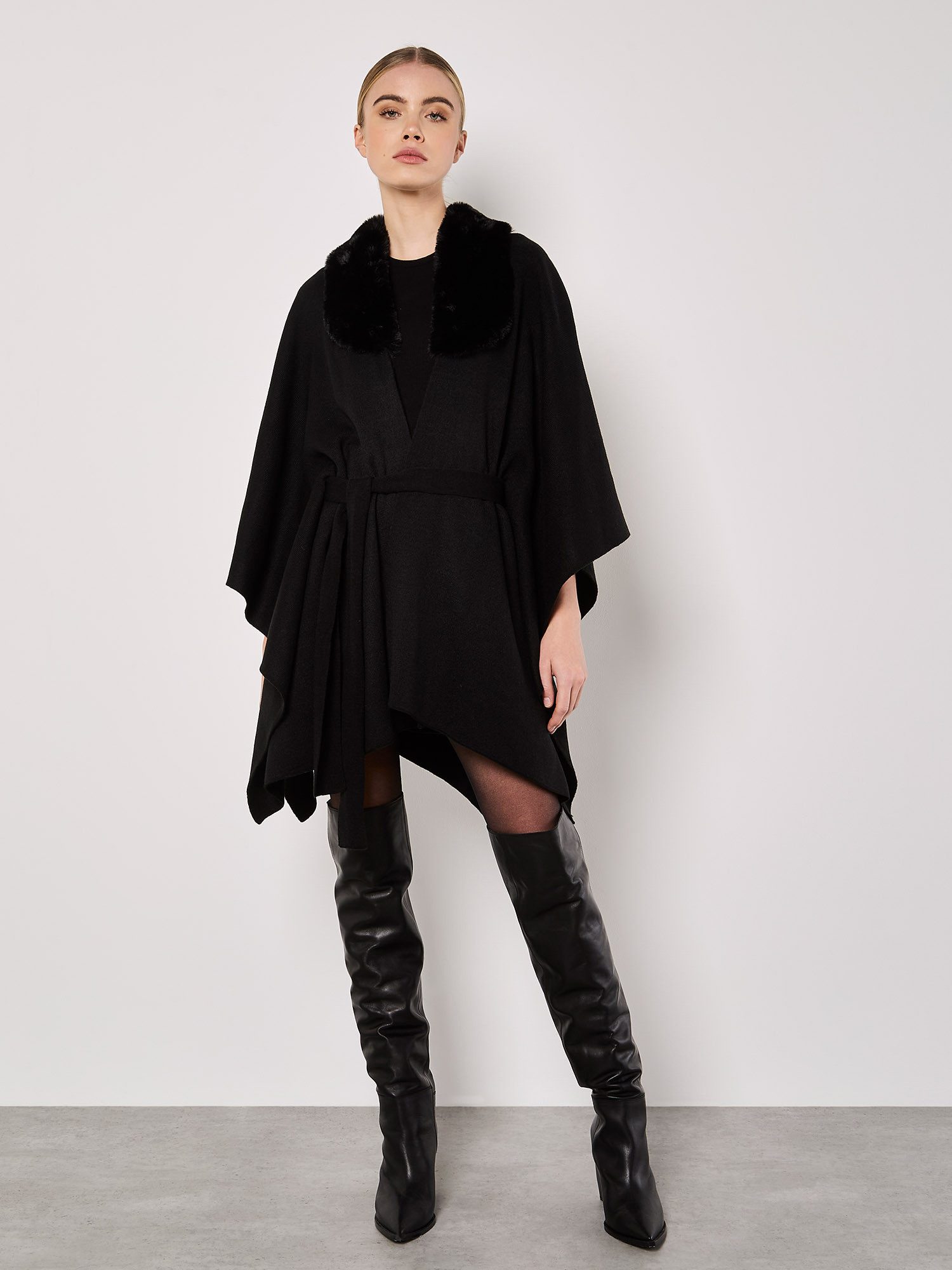 Apricot Poncho mit Kunstfell, (2-St., Stoffgürtel) günstig online kaufen
