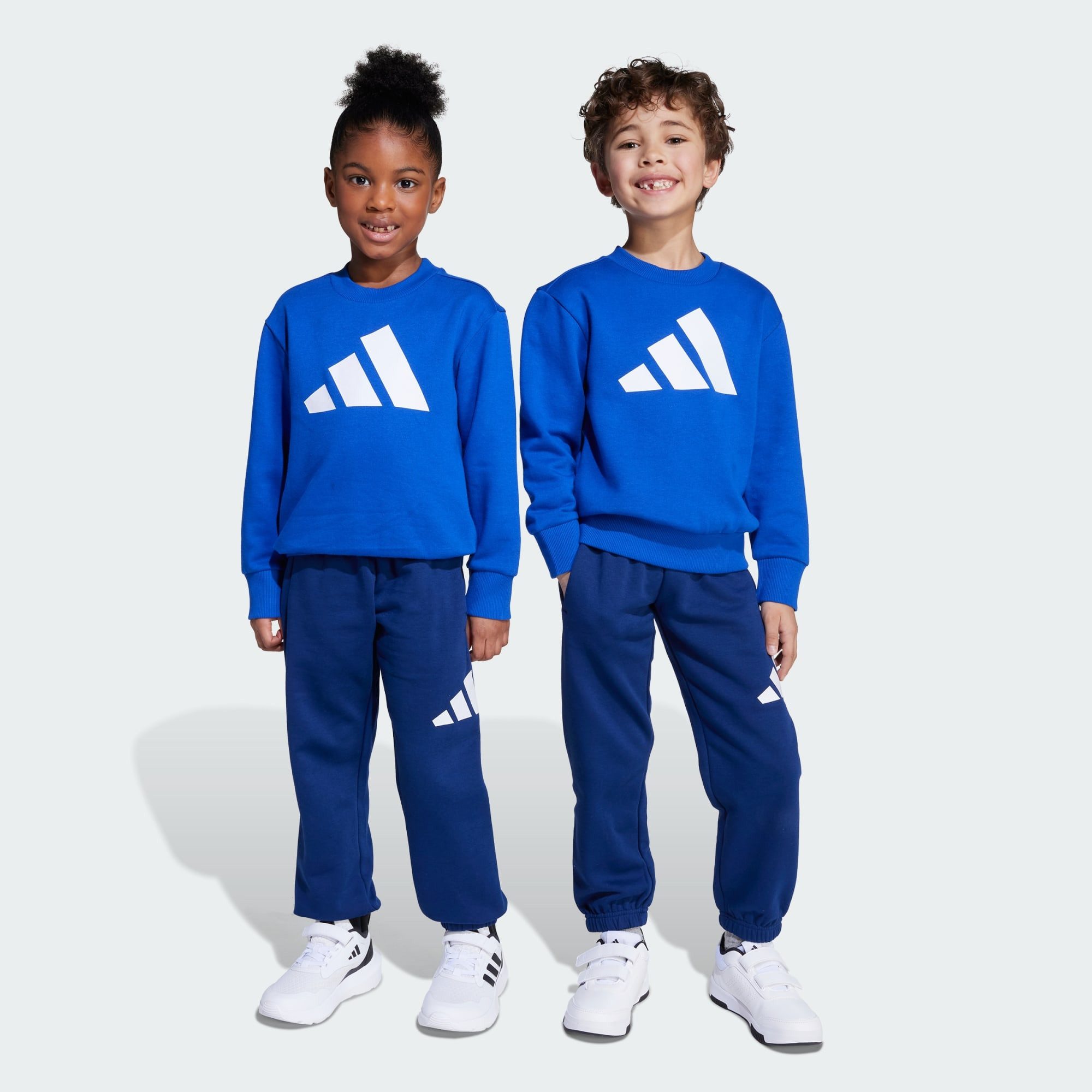 adidas Sportswear Trainingsanzug ESSENTIALS KIDS JOGGINGANZUG (1-tlg)