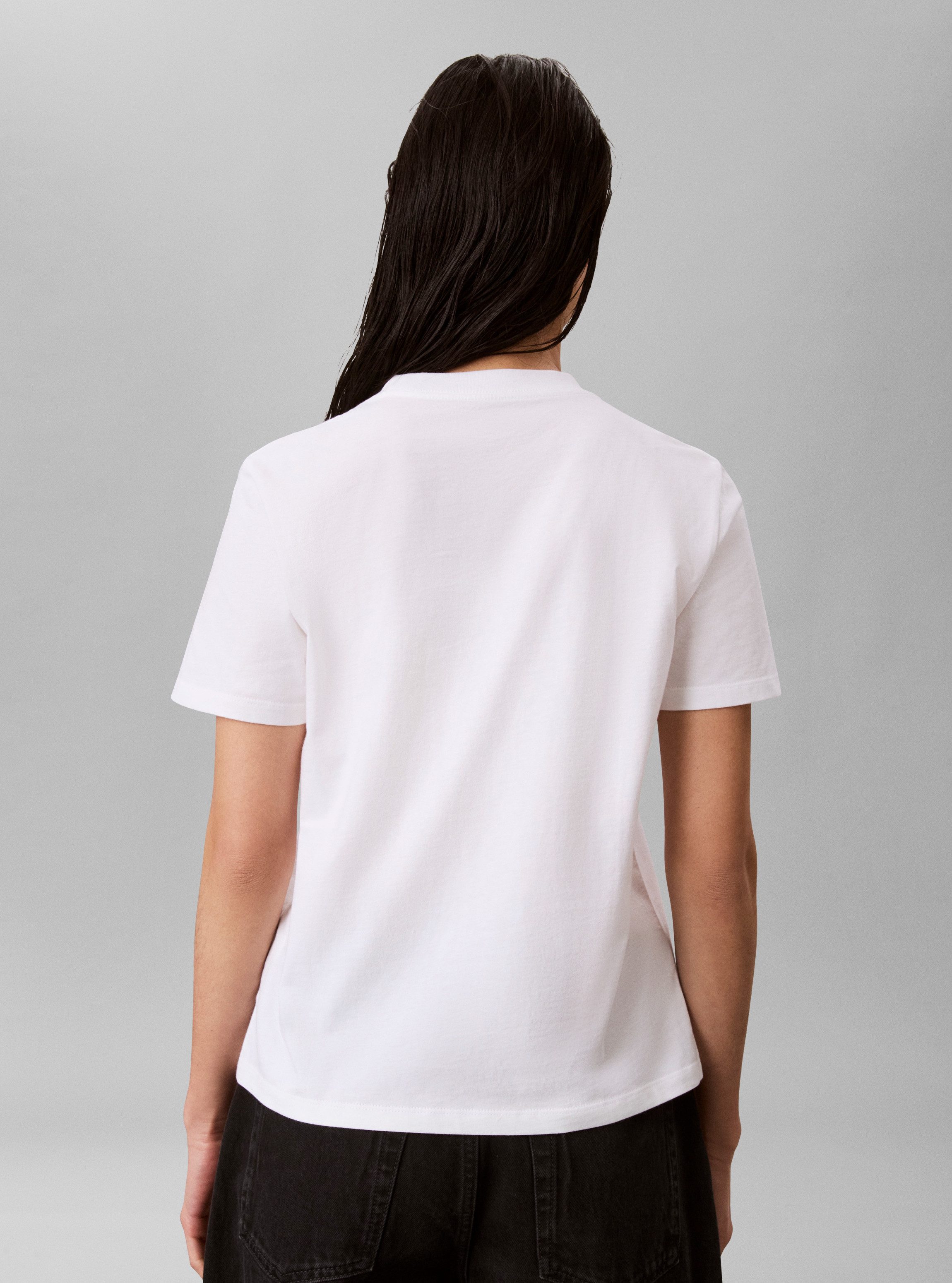 Calvin Klein Jeans T-Shirt Rundhalsausschnitt, Regular Fit, Logoschriftzug – Bild 3 von 5