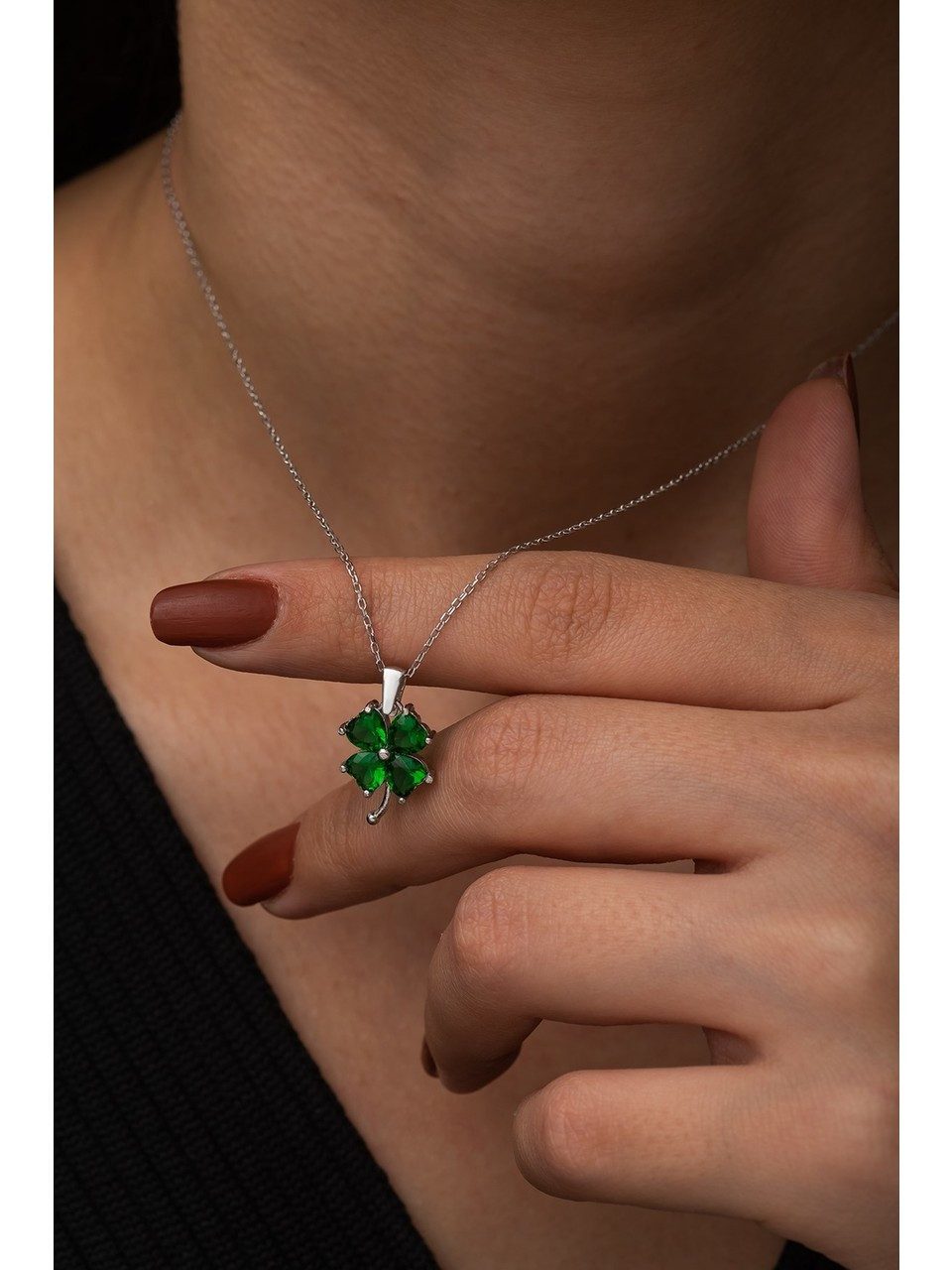 Nisan Ohrring-Set, 925 Silber Halskette – Vierblättriges Kleeblatt mit grün günstig online kaufen