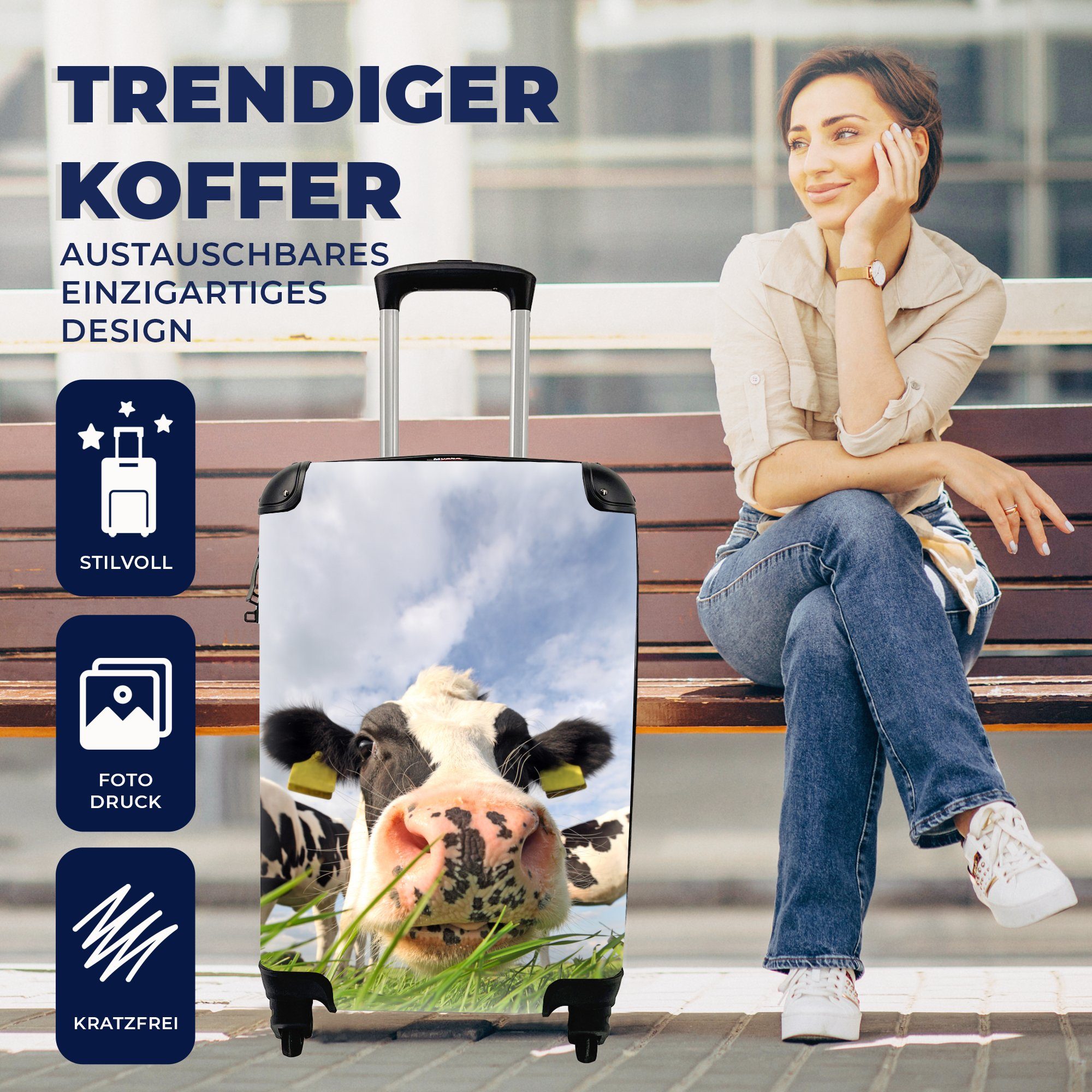 Trolley, Wolken, Gras - mit MuchoWow Kühe Reisetasche rollen, Handgepäckkoffer Reisekoffer Ferien, 4 für - Handgepäck Rollen,