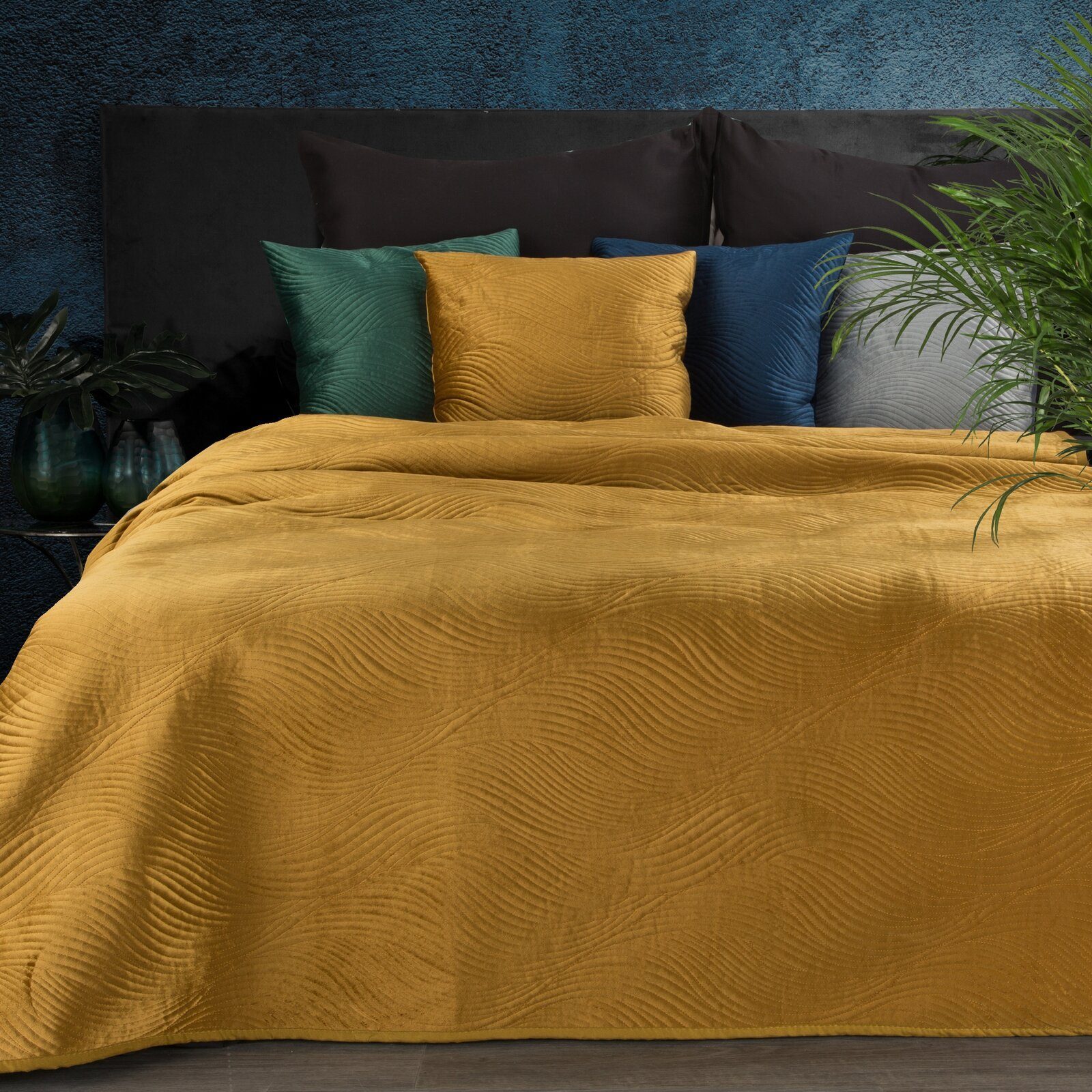 Tagesdecke RIA, Eurofirany, Elegante Tagesdecke Velvet Sesseldecke Sofadecke Überwurf Samt