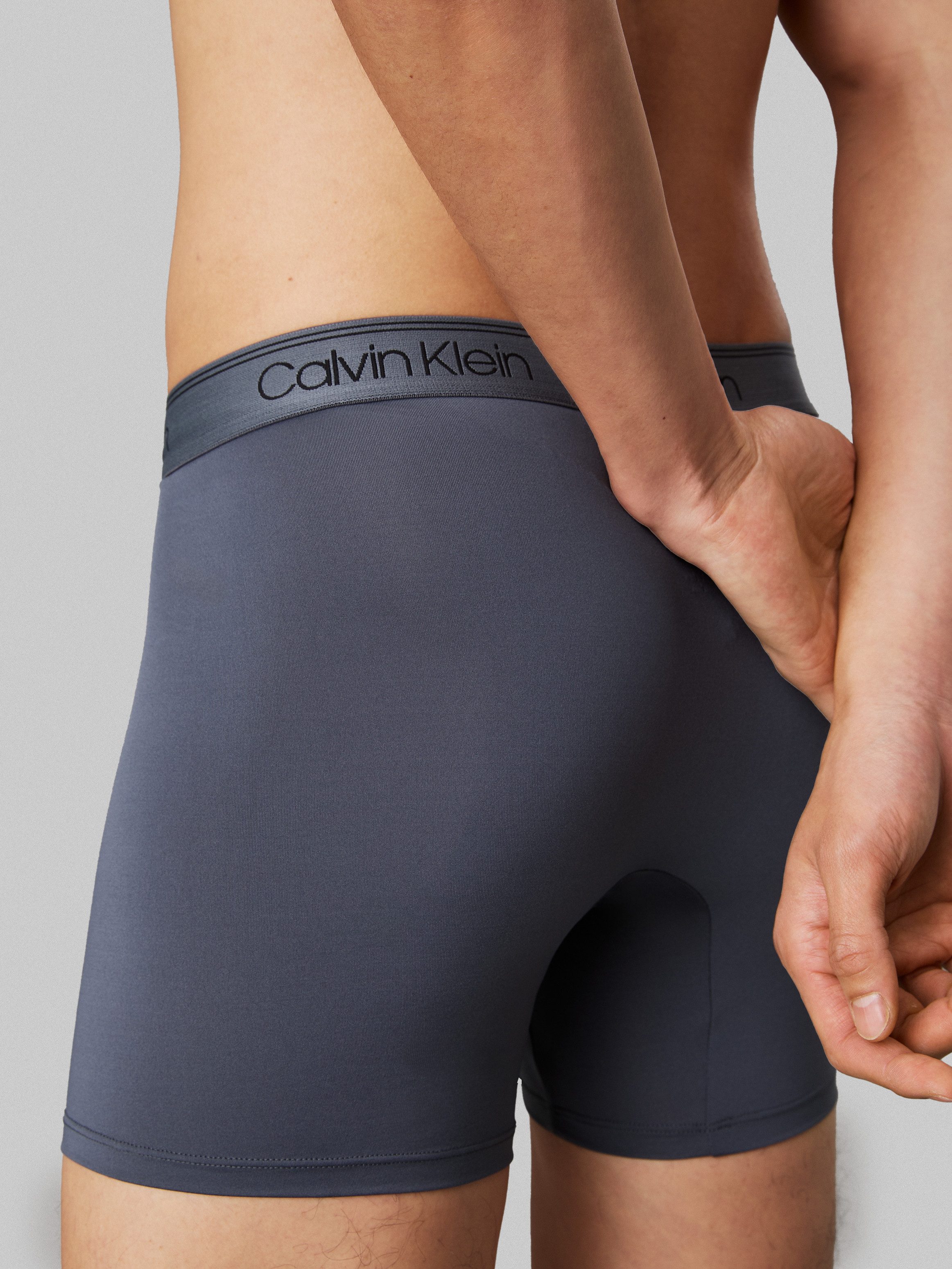 Calvin Klein Underwear Boxer BOXER BRIEF 3PK (Packung, 3er-Pack) mit längerem Bein & Logo-Elastikbund