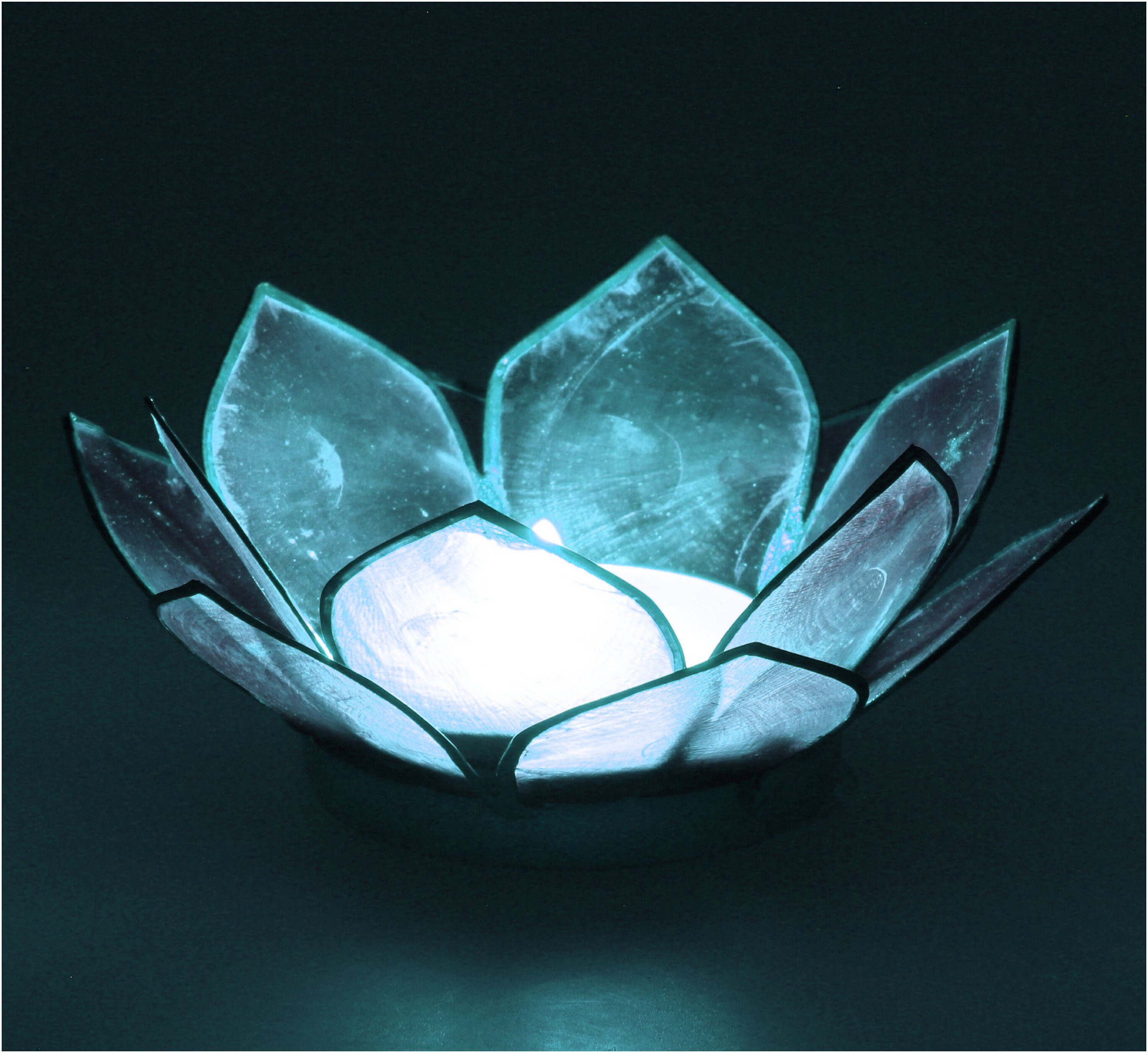 Guru-Shop Teelicht Windlicht himmelblau - Lotus cm 11*4 Muschel