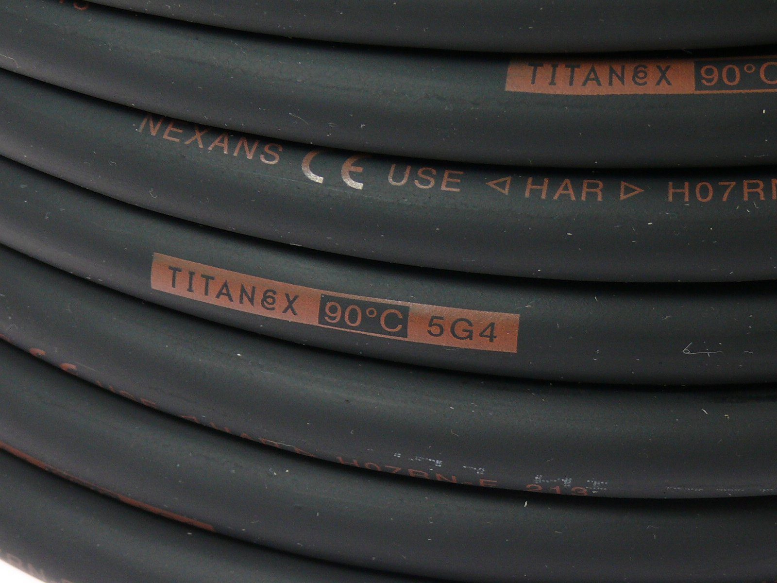 Titanex TITANEX H07RN-F 5x4 5m 5G4 (500 Elektro-Kabel, cm) Gummischlauchleitung