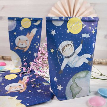 PAPIERDRACHEN Geschenkbox 12 Geschenktüten zum Geburtstag - mit Aufkleber zum Verschließen, in verschiedenen Motiven erhältlich