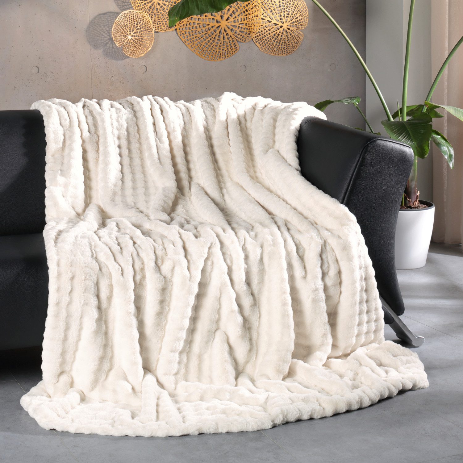 Wohndecke Nova, Kuscheldecke 150x200 cm fürs Wohnzimmer oder Sofa, Delindo Lifestyle, Webpelzdecke