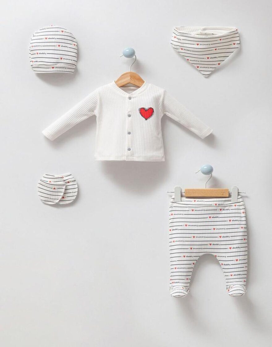 Engelbaby Erstausstattungspaket Erstausstattungs-Set Neugeborenen 100% Baumwolle 5-teilige HERZ-Motiv (Set, 5-tlg., Langarm, Hose, Mütze, Handschuhe, Lätzchen) 5-teilig Herz-Motiv 0-3 Monate Erstausstattung-set 100% Baumwolle Weiß-Gestreift