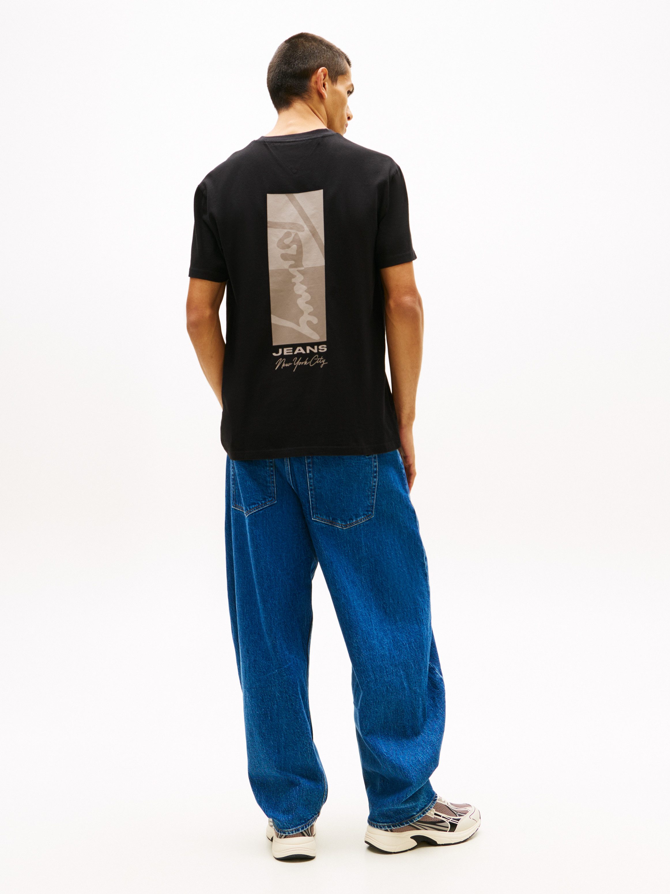 Tommy Jeans T-Shirt TJM REGULAR SIGN BLOCK Regular fit mit Rundhalsausschnitt – Bild 5 von 5