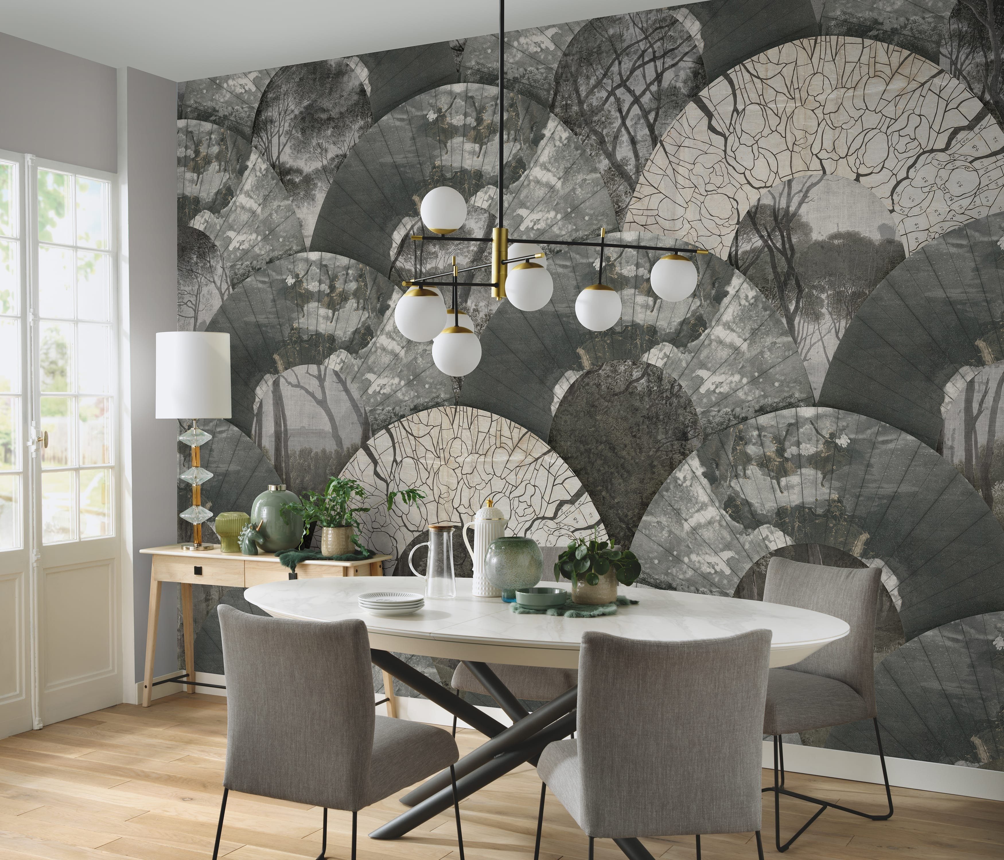 Newroom Vliestapete, [ 4,5 x 2,7 m ] großzügiges Motiv - kein wiederkehrendes Muster - Fototapete Wandbild Halbkreise Baumstämme Bäume Made in Germany