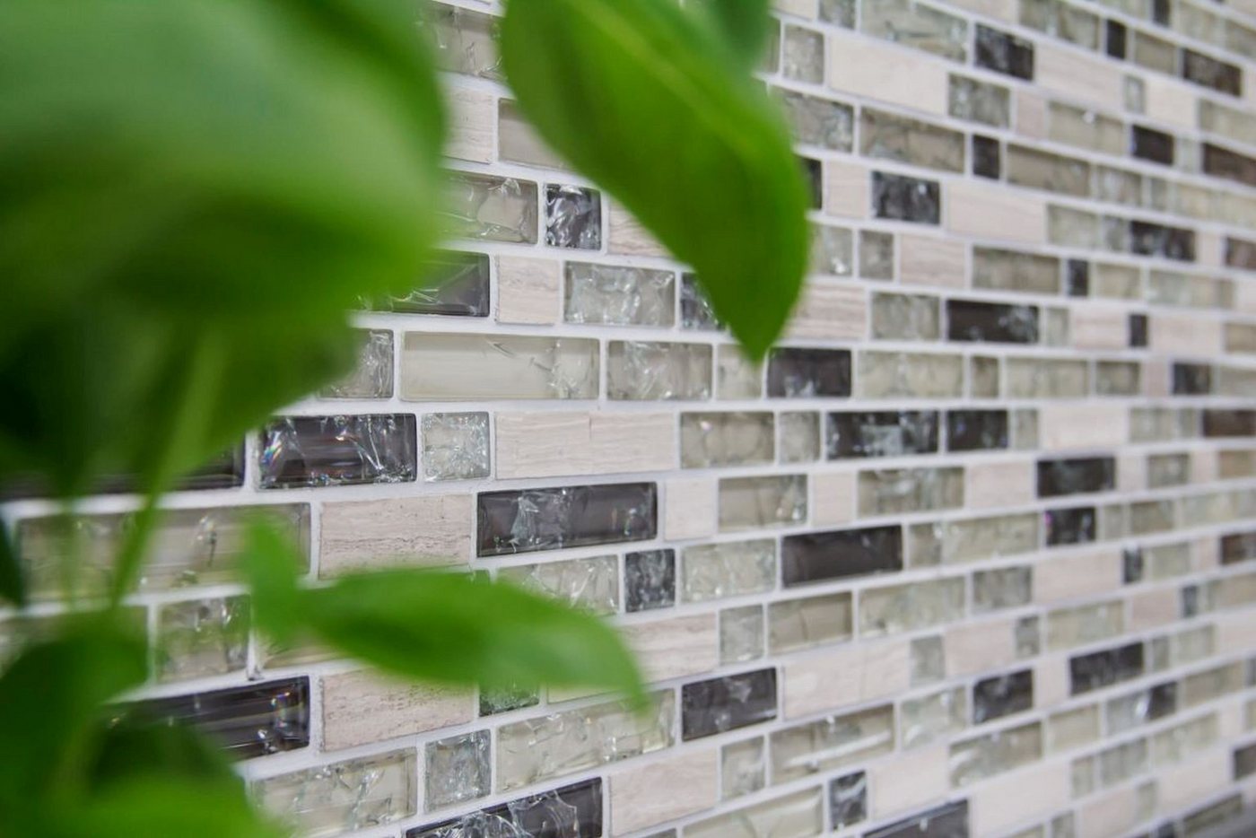 Thumbnail - Mosani Mosaikfliesen Glasmosaik Naturstein Stäbchen Mosaikfliesen graugrün
