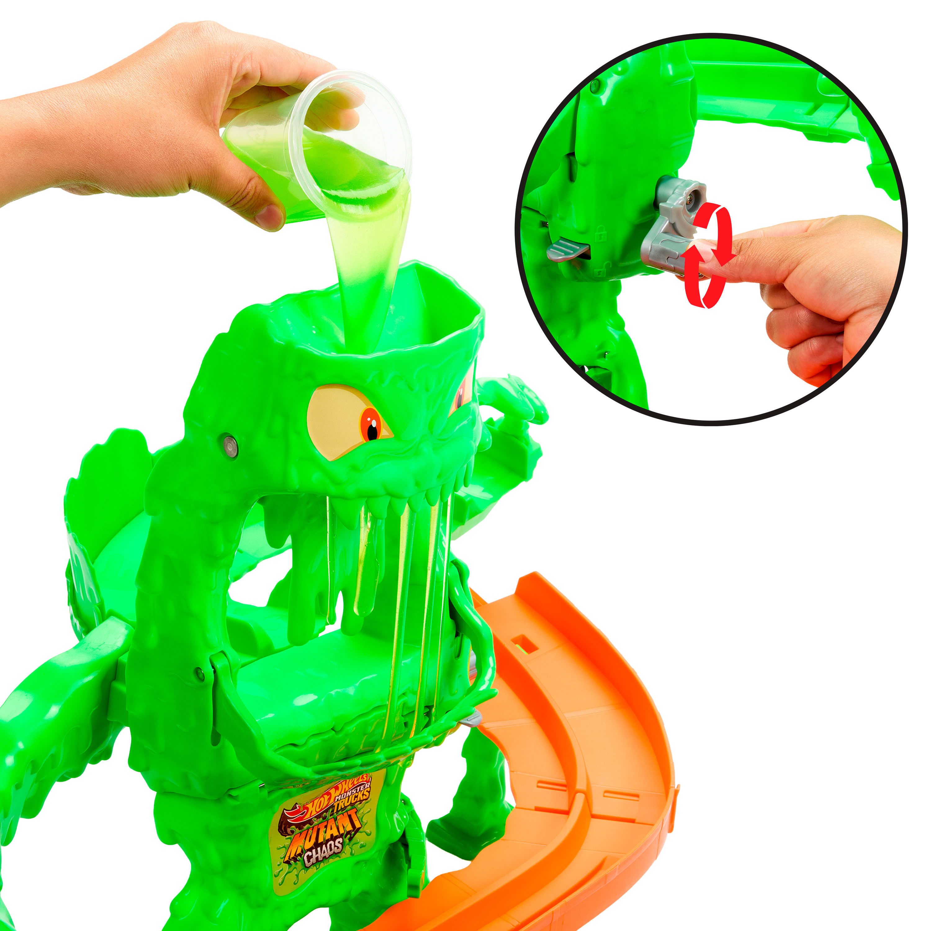 Hot Wheels Autorennbahn Hot Wheels Monster Trucks 1:64 Mutant Monster Duell – Bild 5 von 5