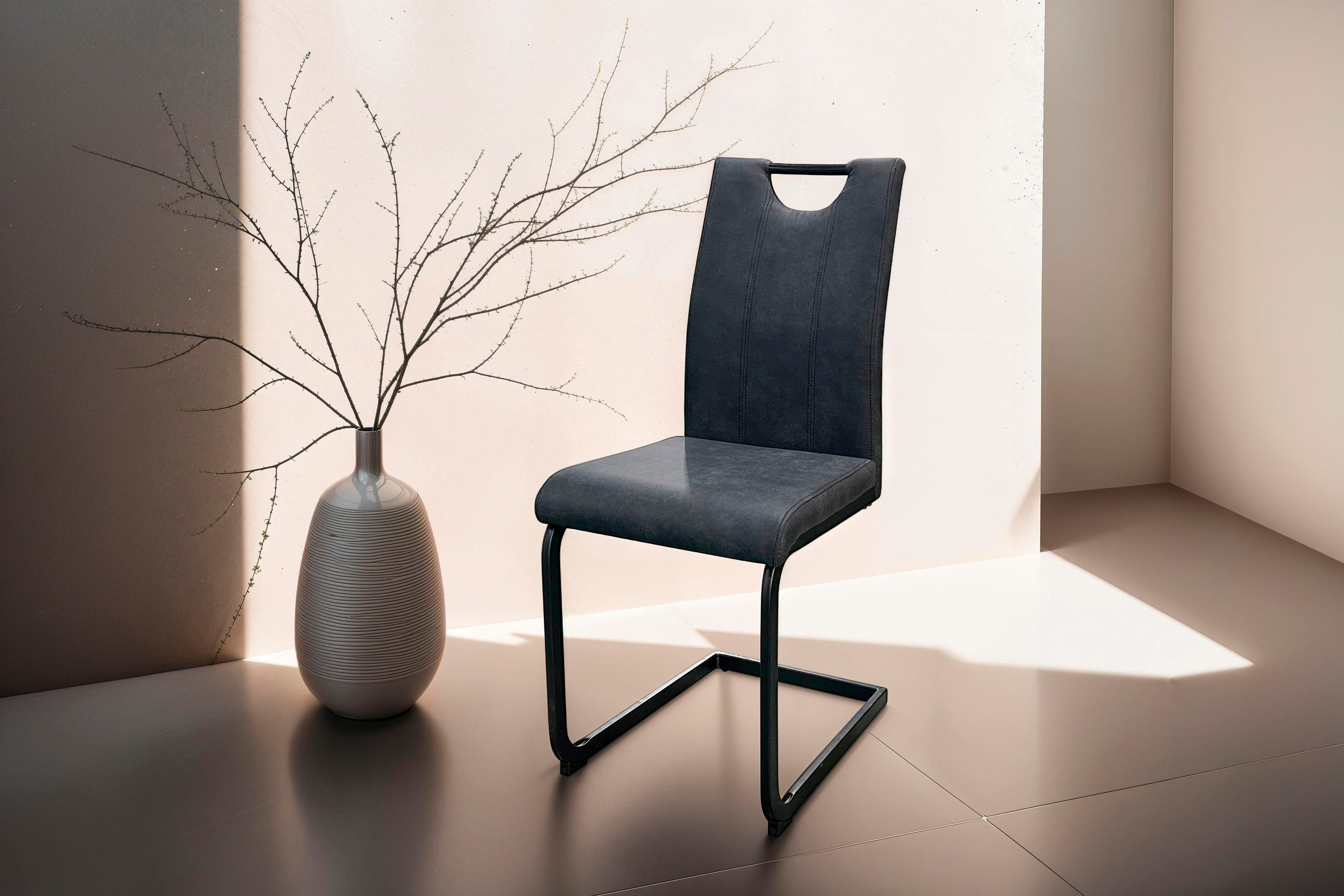 byLIVING Freischwinger Banff (Set, 2 St), mit Griff, Gestell Metall schwarz günstig online kaufen