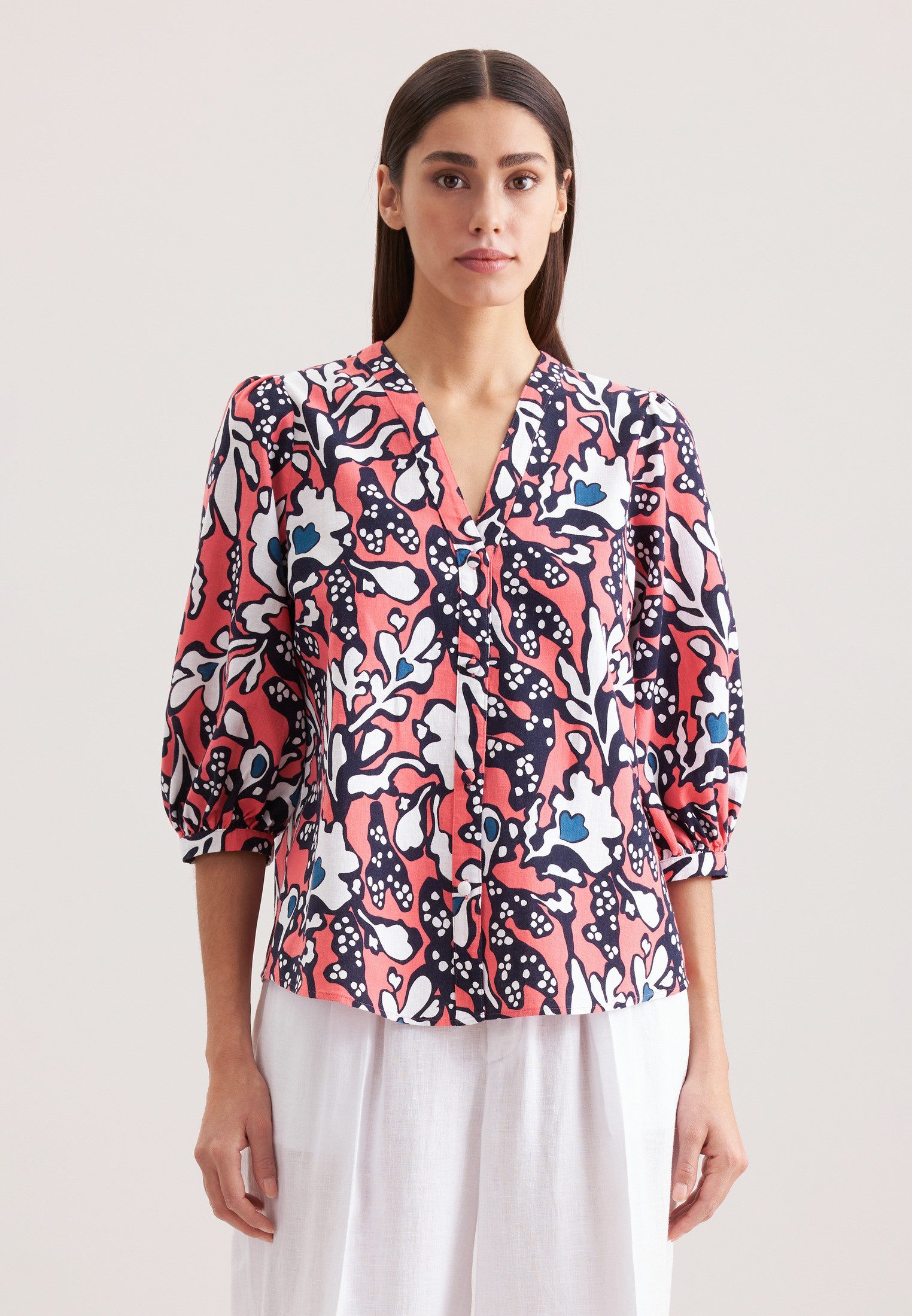 Klassische Bluse Schwarze Rose