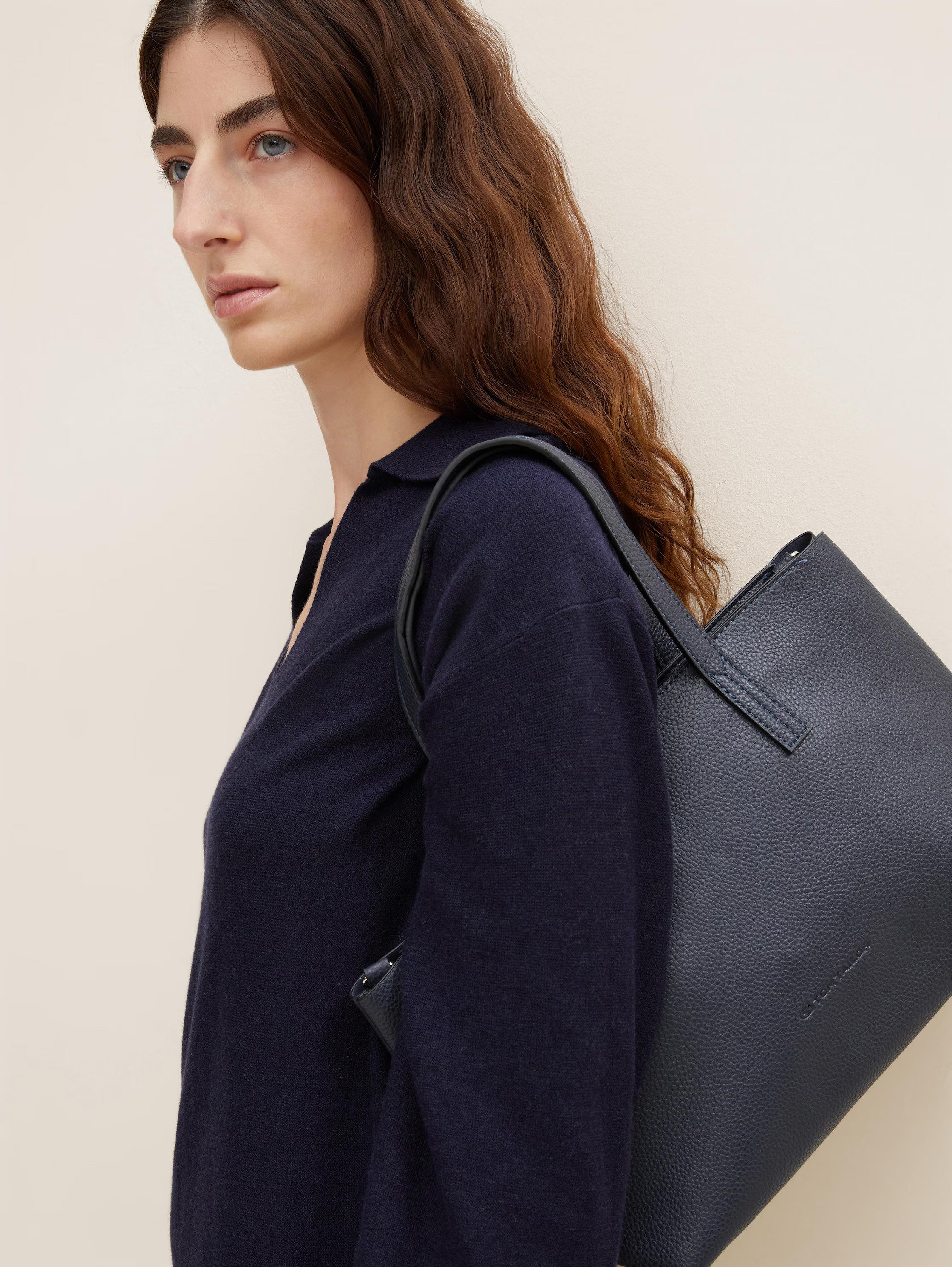 TOM TAILOR Shopper Marla, aus fein genarbtem Lederimitat außen und weichem Suede-Imitat Futter