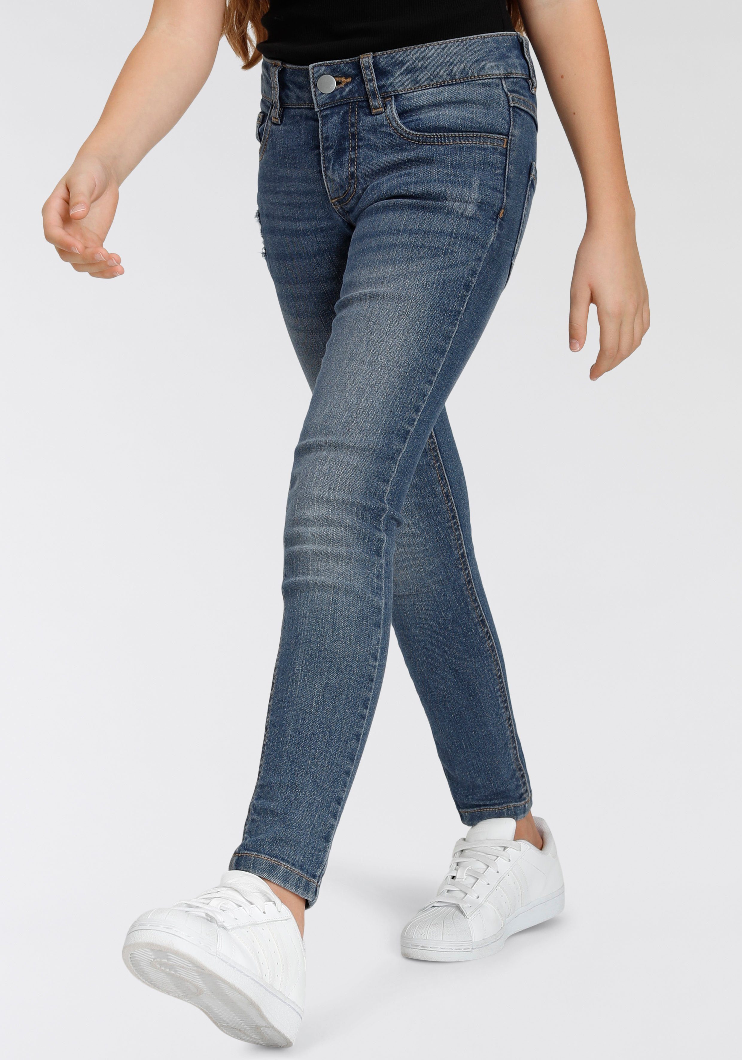 Stretch-Jeans Skinny Super Abriebeffekten in dezenten mit Bench.