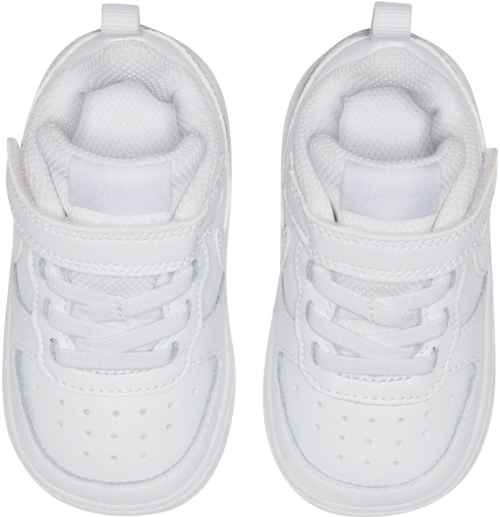 Spuren auf den Sportswear 1 Design Force Vision des Court Nike Sneaker Air Low