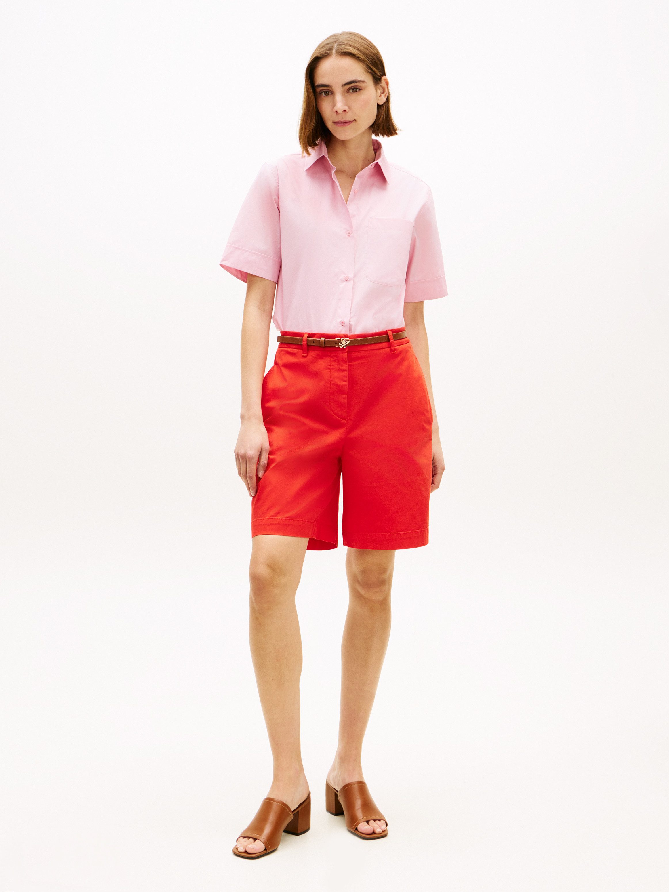 Tommy Hilfiger Chinoshorts CO GMD BLEND CHINO SHORT mit geknöpften Gesäßtaschen, Regular Fit