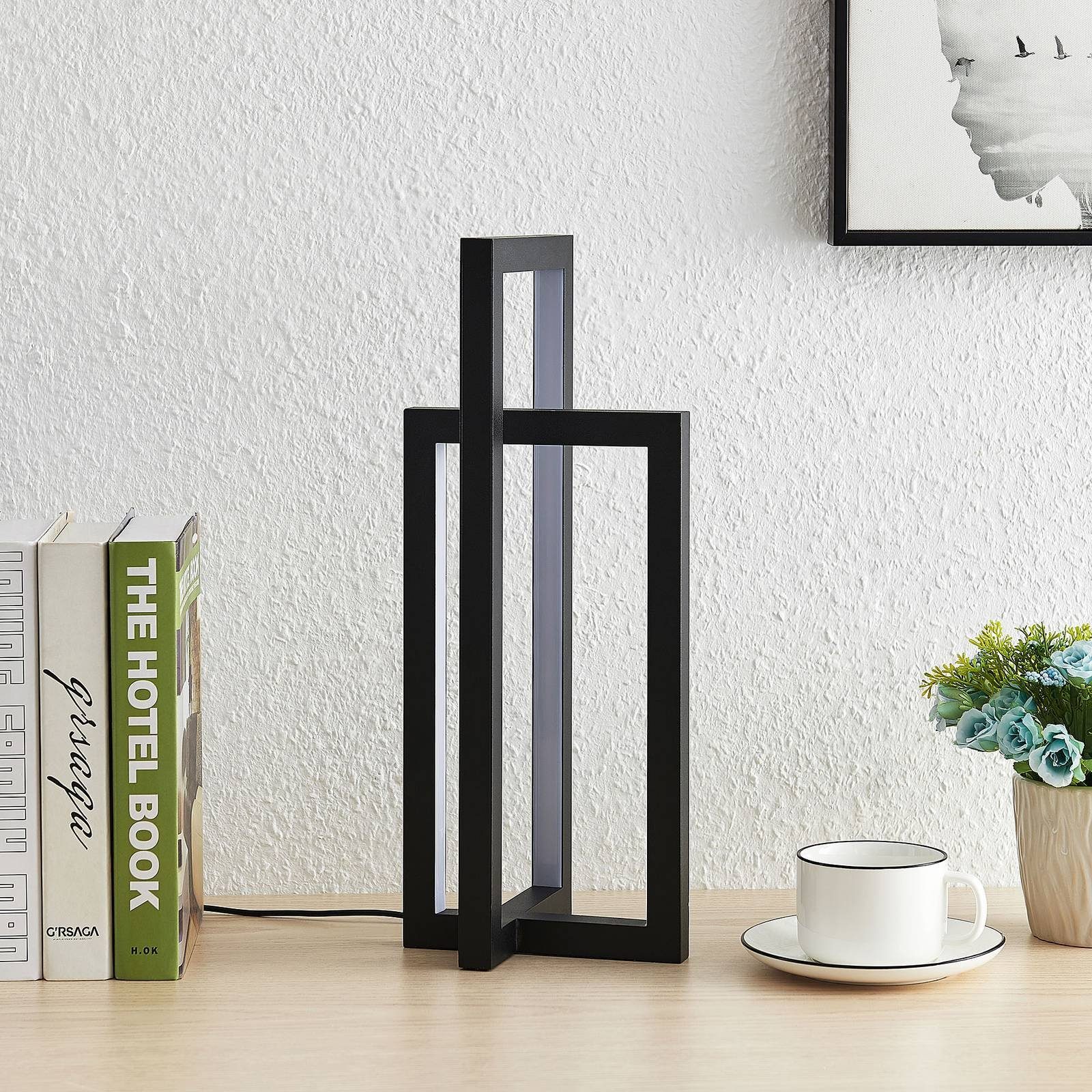 Lucande Tischleuchte Hylda, Enthalten, LED 10,5 W gesamt, warmweiß