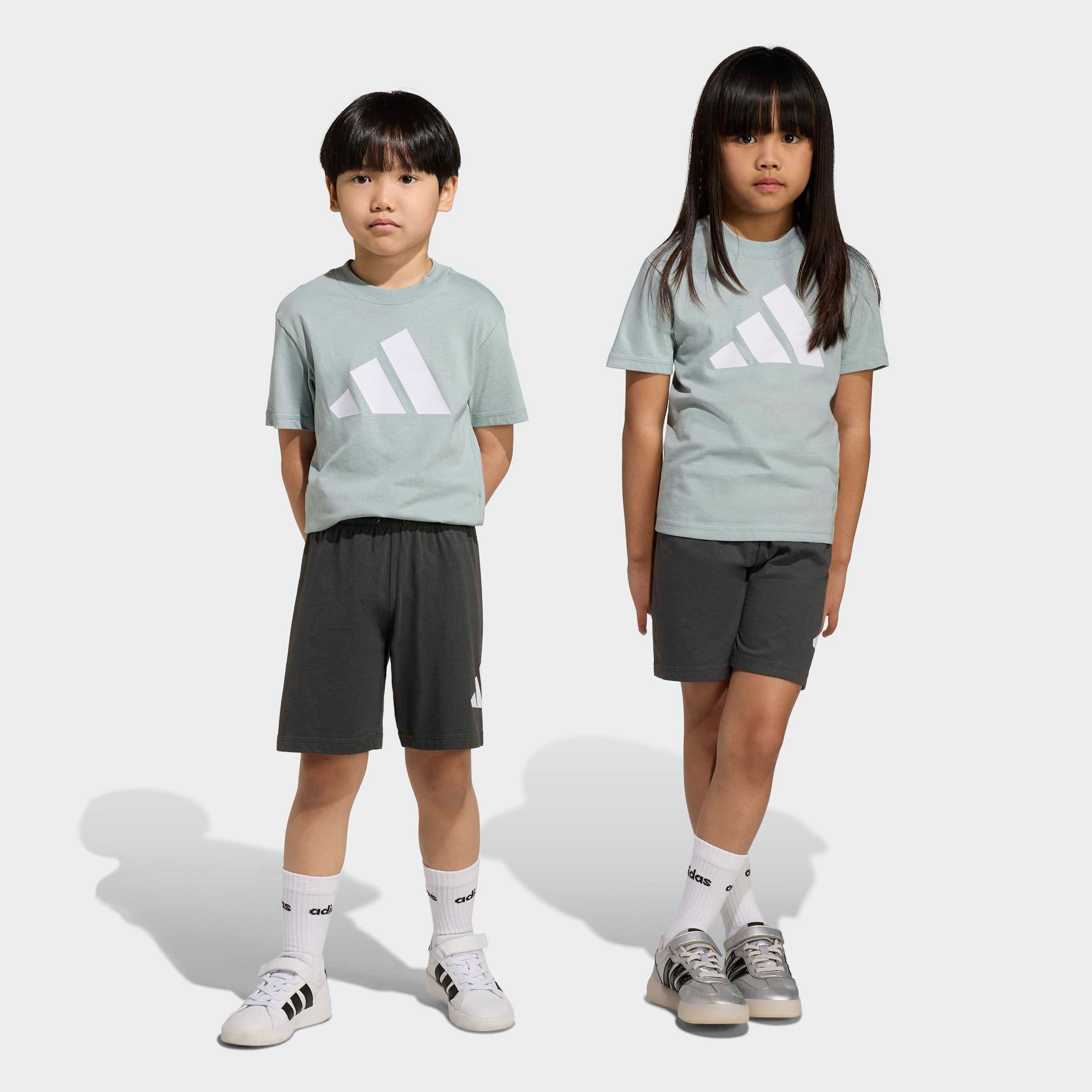 adidas Sportswear Trainingsanzug ESSENTIALS KIDS -SET (2-tlg), für Kinder, zweiteilig, aus Baumwolle