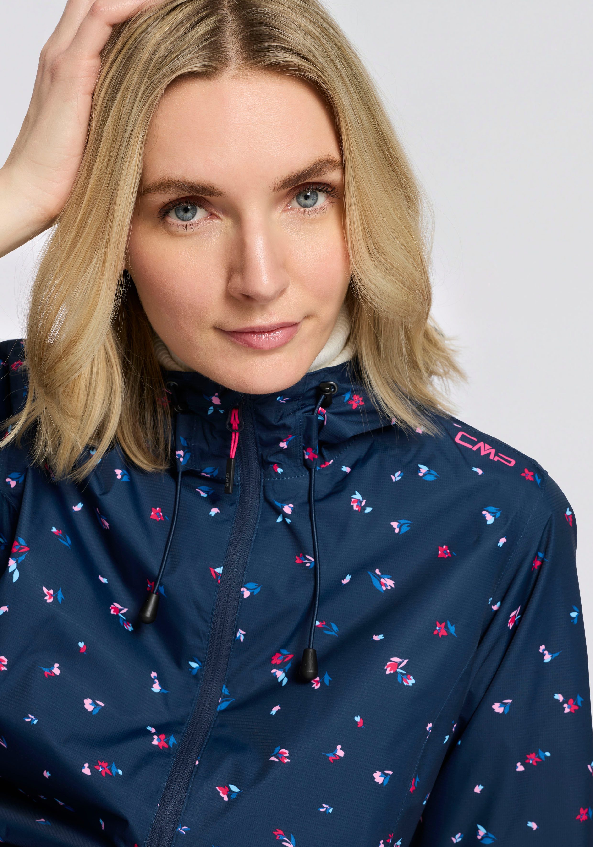 CMP Regenjacke Übergangsjacke, mit dezenten Reflektordetails