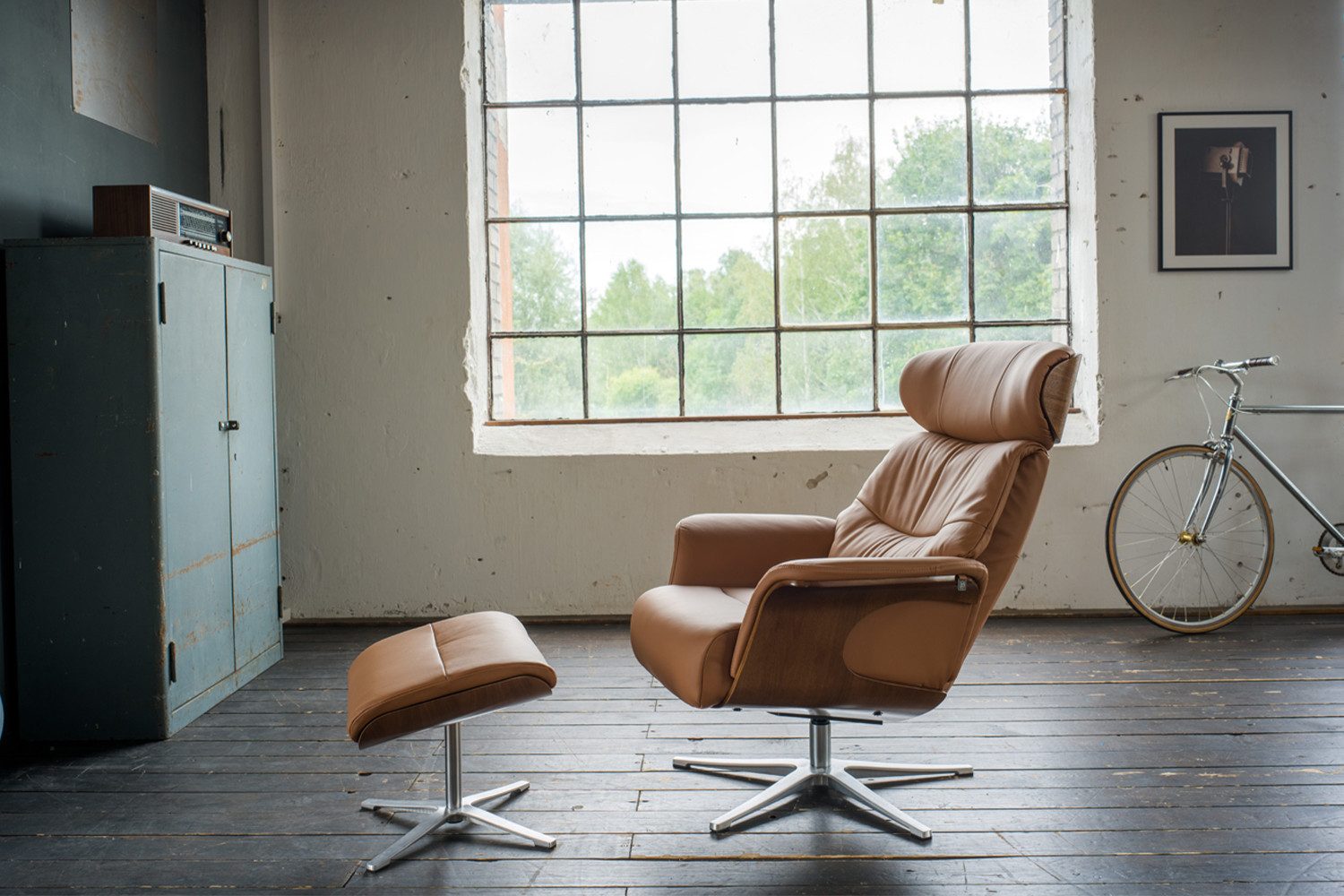 KAWOLA Relaxsessel TOSAR Leder braun - Entspannung pur - Komfort Sessel, Drehbar, verstellbare Kopfstütze, Hocker - Bequemer geht's nicht!