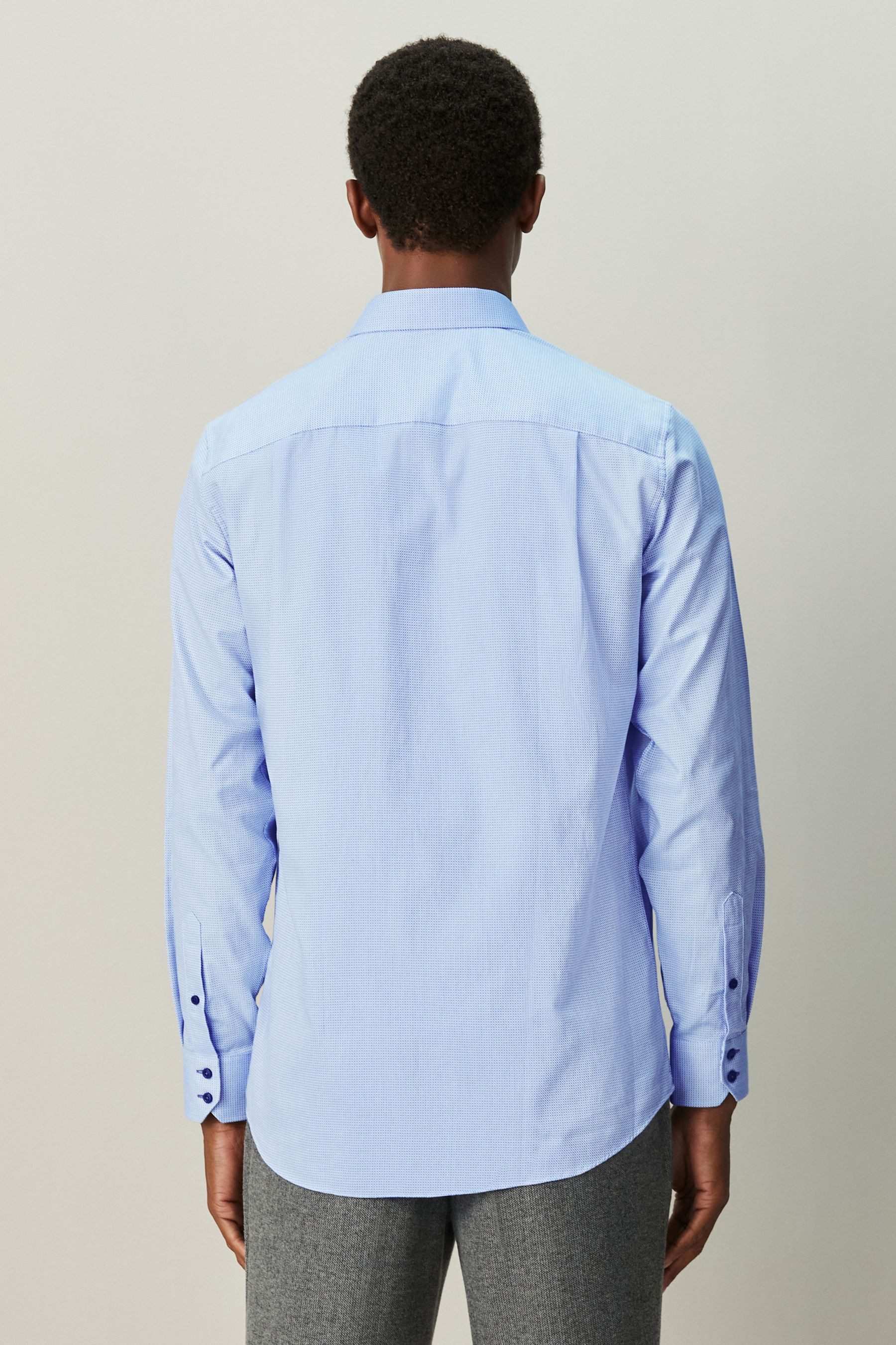 Next Langarmhemd Langärmeliges Regular Fit Anzughemd mit Besatz (1-tlg) günstig online kaufen