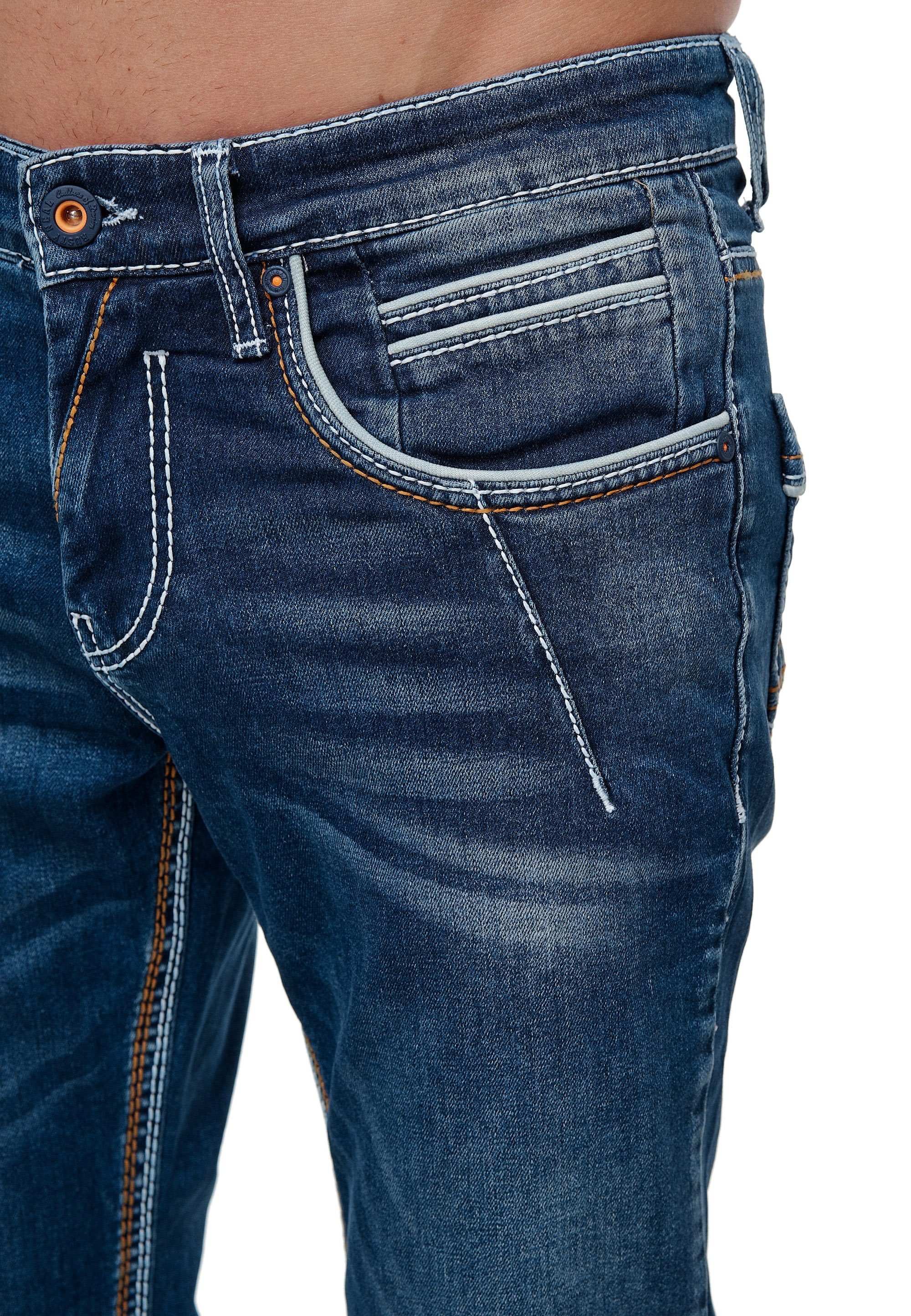 49 YORK mit trendigen Straight-Jeans Rusty NEW Ziernähten Neal