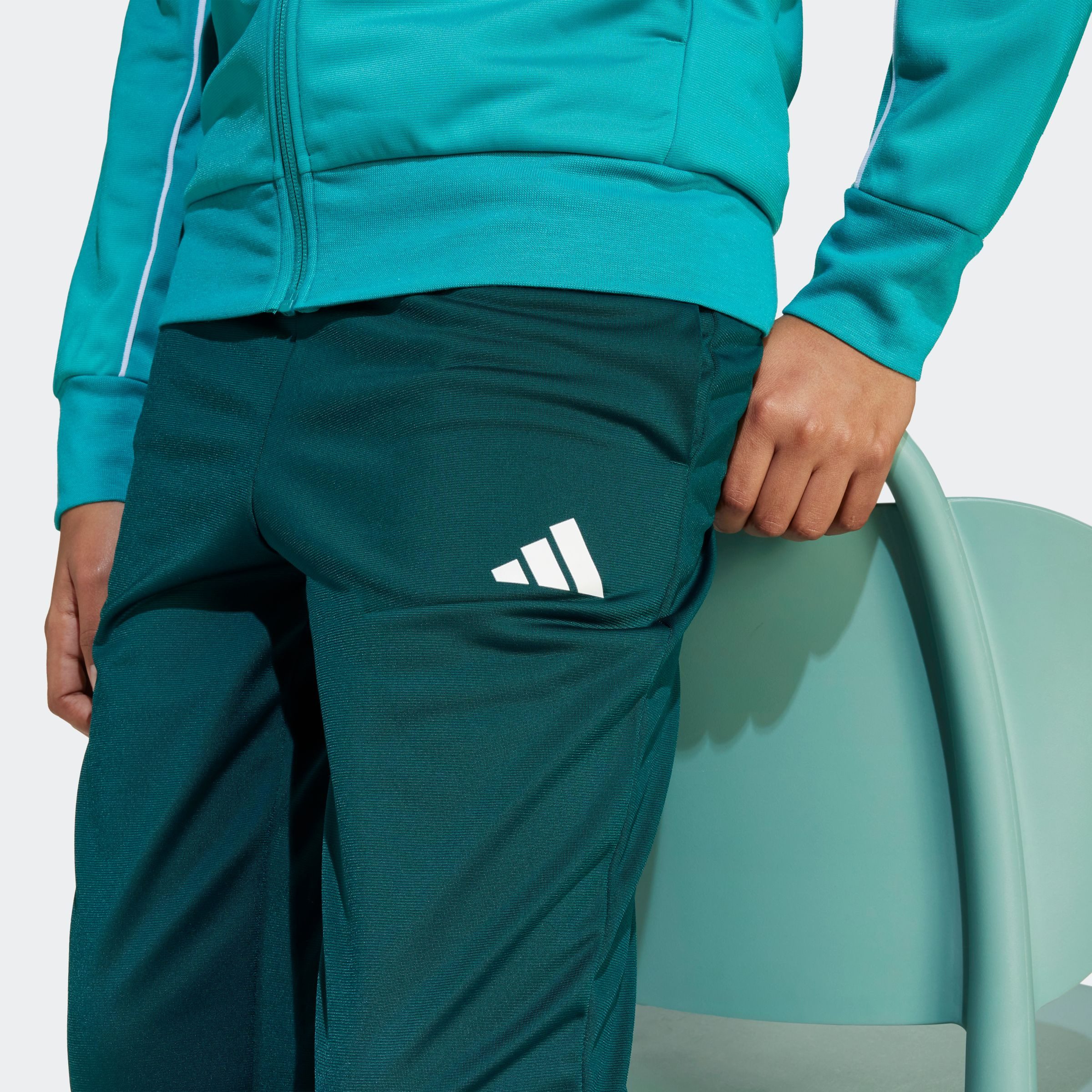adidas Sportswear Trainingsanzug J CP TR TS (2-tlg), für Kinder und Teens, zweiteiliges Set, mit Stehkragen