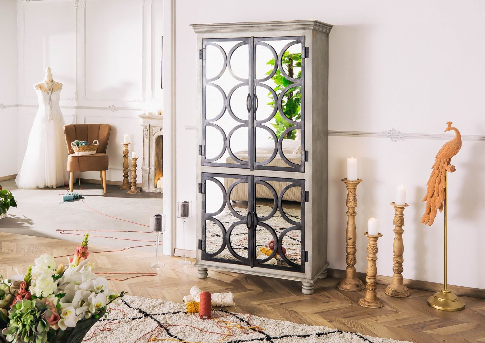 Massivmoebel24 Dreh-/Schwebetürenschrank HERMITAGE (Schrank Mango 97x45x190 grau lackiert HERMITAGE #017) Schrank Mango 97x45x190 grau lackiert HERMITAGE #017