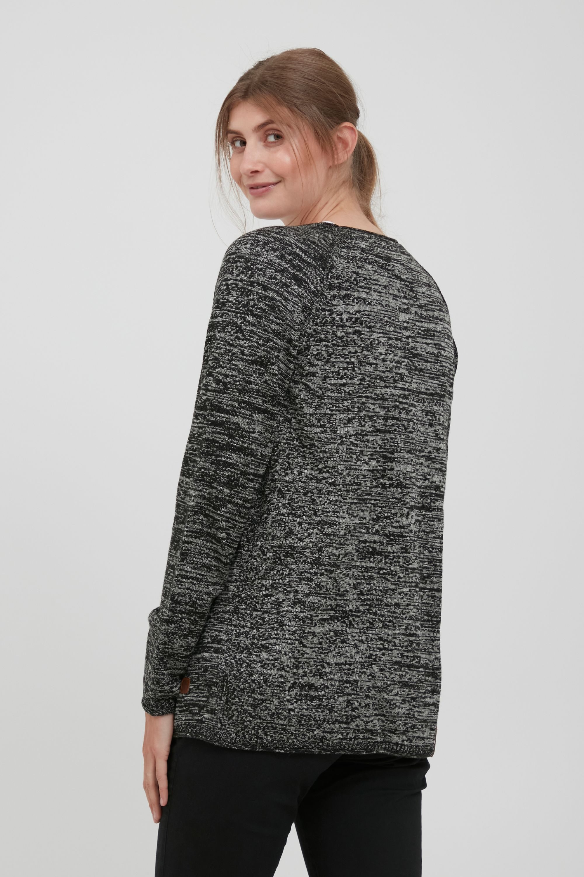 OXMO Strickjacke OXDanila Strickjacke mit aufgerollten Säumen