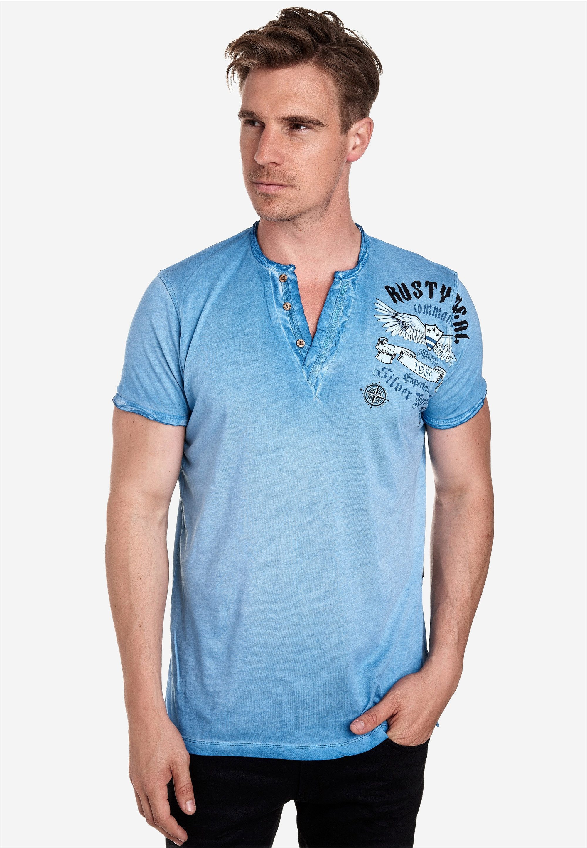 Rusty Neal T-Shirt mit modischer Knopfleiste