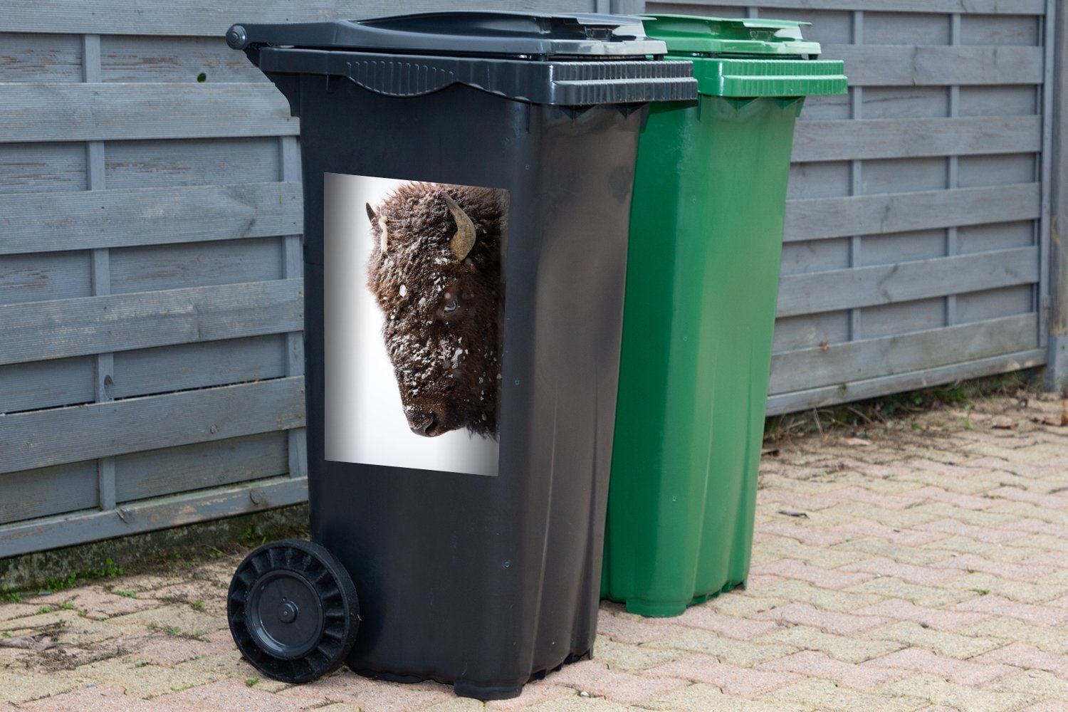 Abfalbehälter - MuchoWow St), (1 Bison Mülleimer-aufkleber, Mülltonne, Container, - Horn Schneeflocke Wandsticker Sticker,