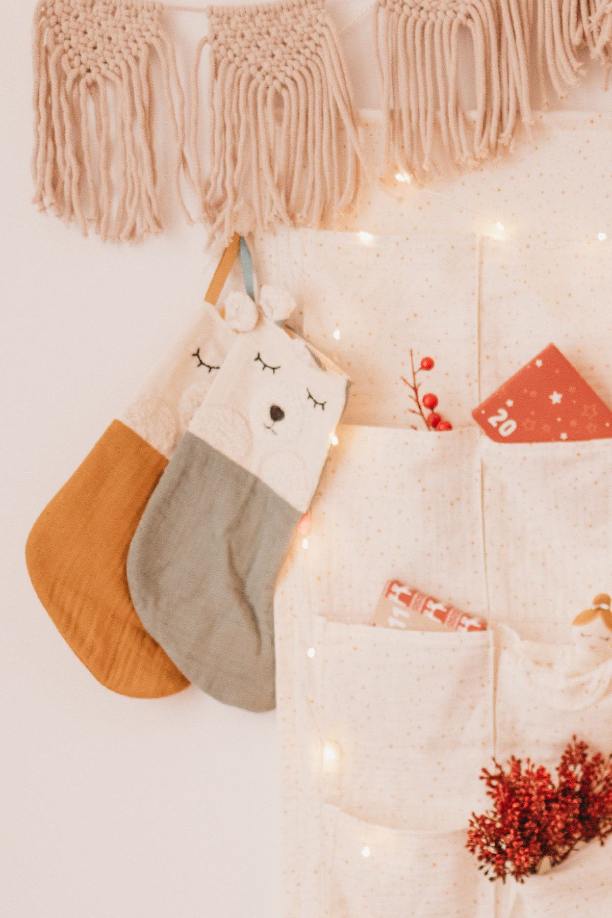 kikadu Nikolausstiefel 3030, Bio-Baumwolle, süßes Eisbär-Design, für Weihnachten.