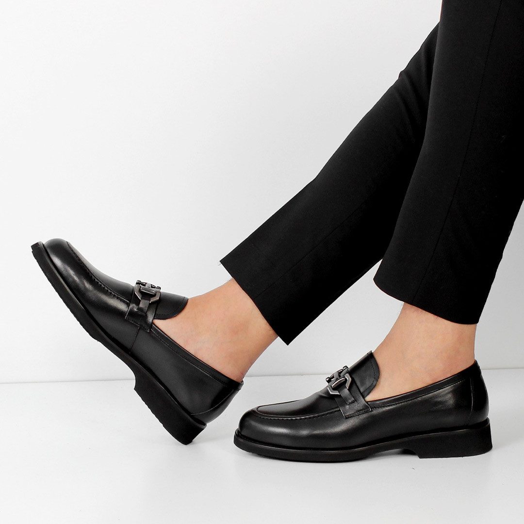 Celal Gültekin Business Blockabsatz Schnallendetail Freizeit Herren Loafer Glattleder, Trensenspange, Schwarz, 41